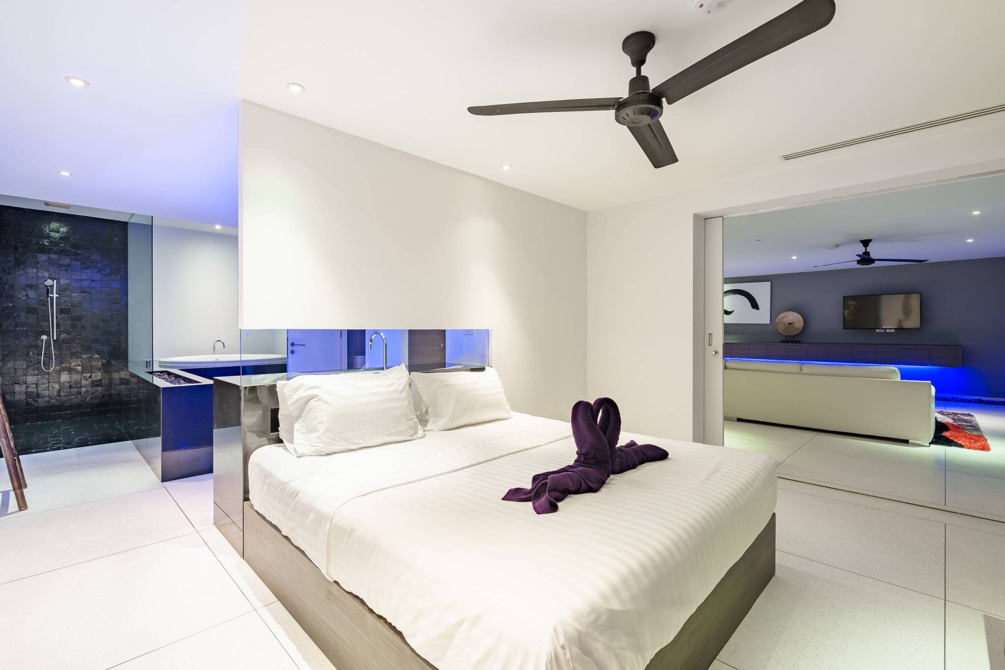 (SOLD) Luxury 1 Bedroom Seaview Apartment with Private Pool in 5* Resort for sale