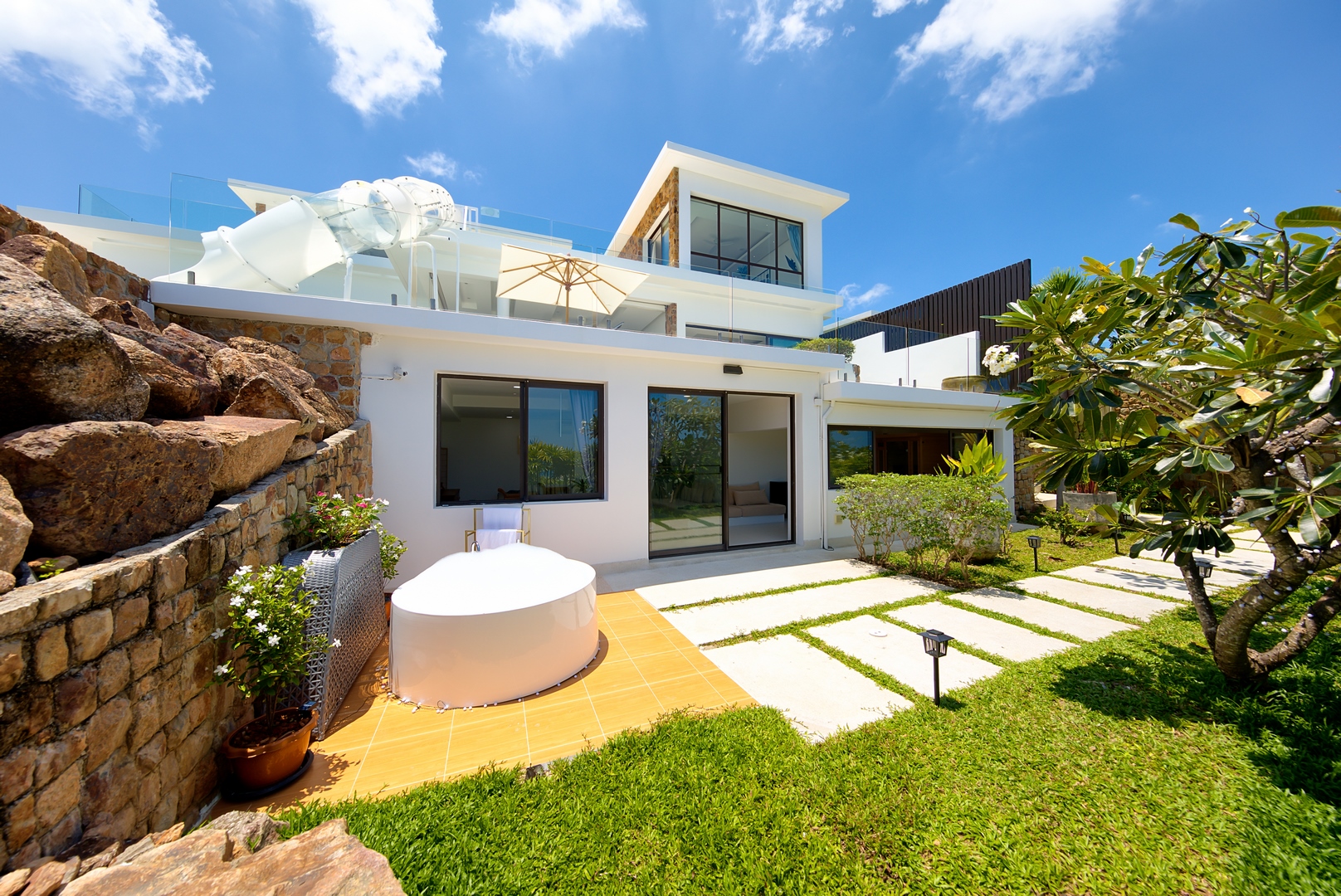 Villa Turquoise – Luxury 4 Bedroom Seaview Villa in North Chaweng for sale