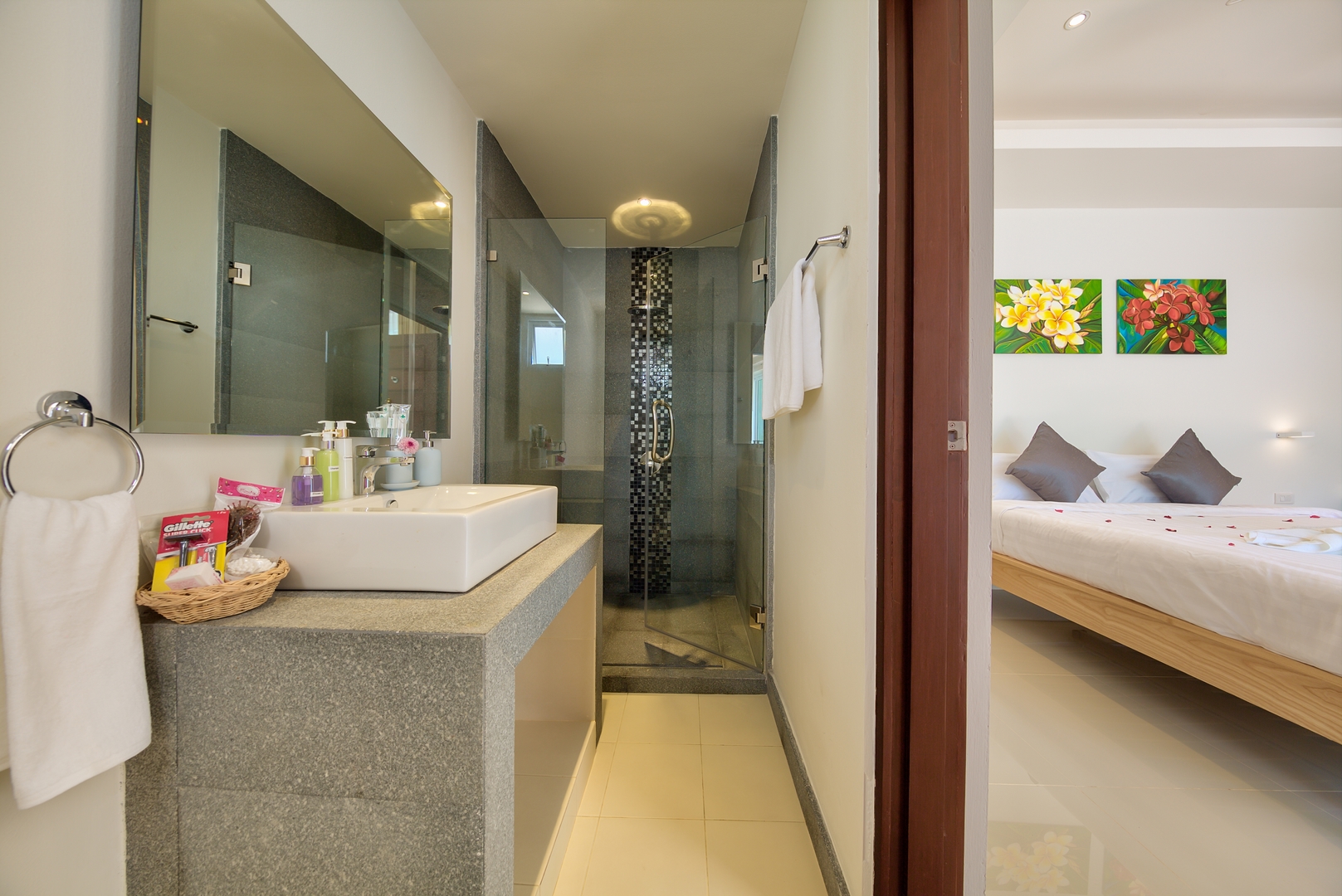 Beachside 2 Bedroom Garden Pool Villa in Lipa Noi for sale