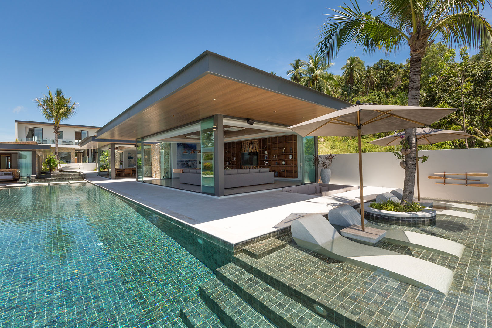 Villa Sea Renity - Ultra-Luxury 7 Bedroom Beachfront Villa in Laem Sor for Sale