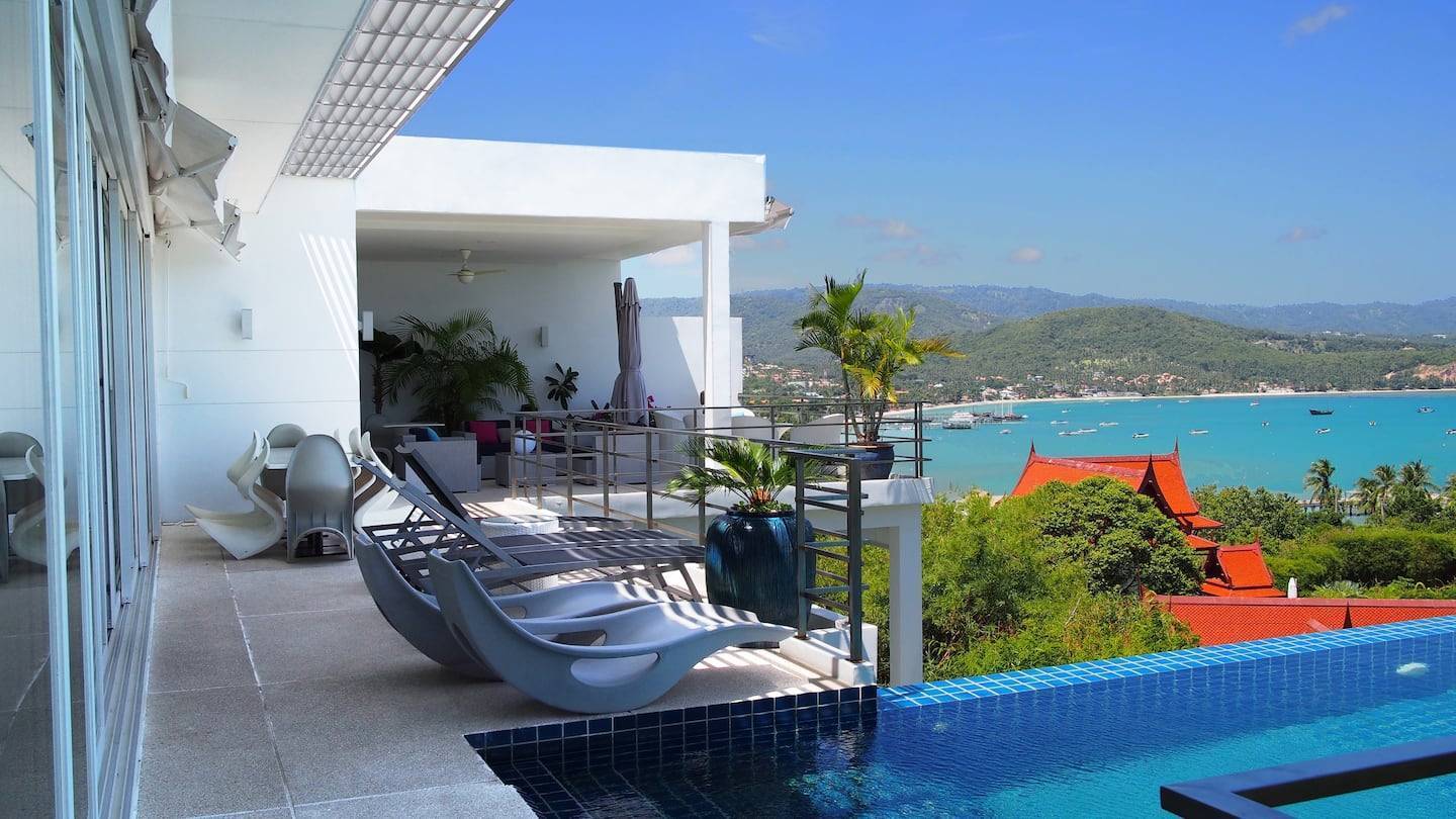 (SOLD) Luxury 4 bedroom Seaview Pool villa in Unique Residence for sale