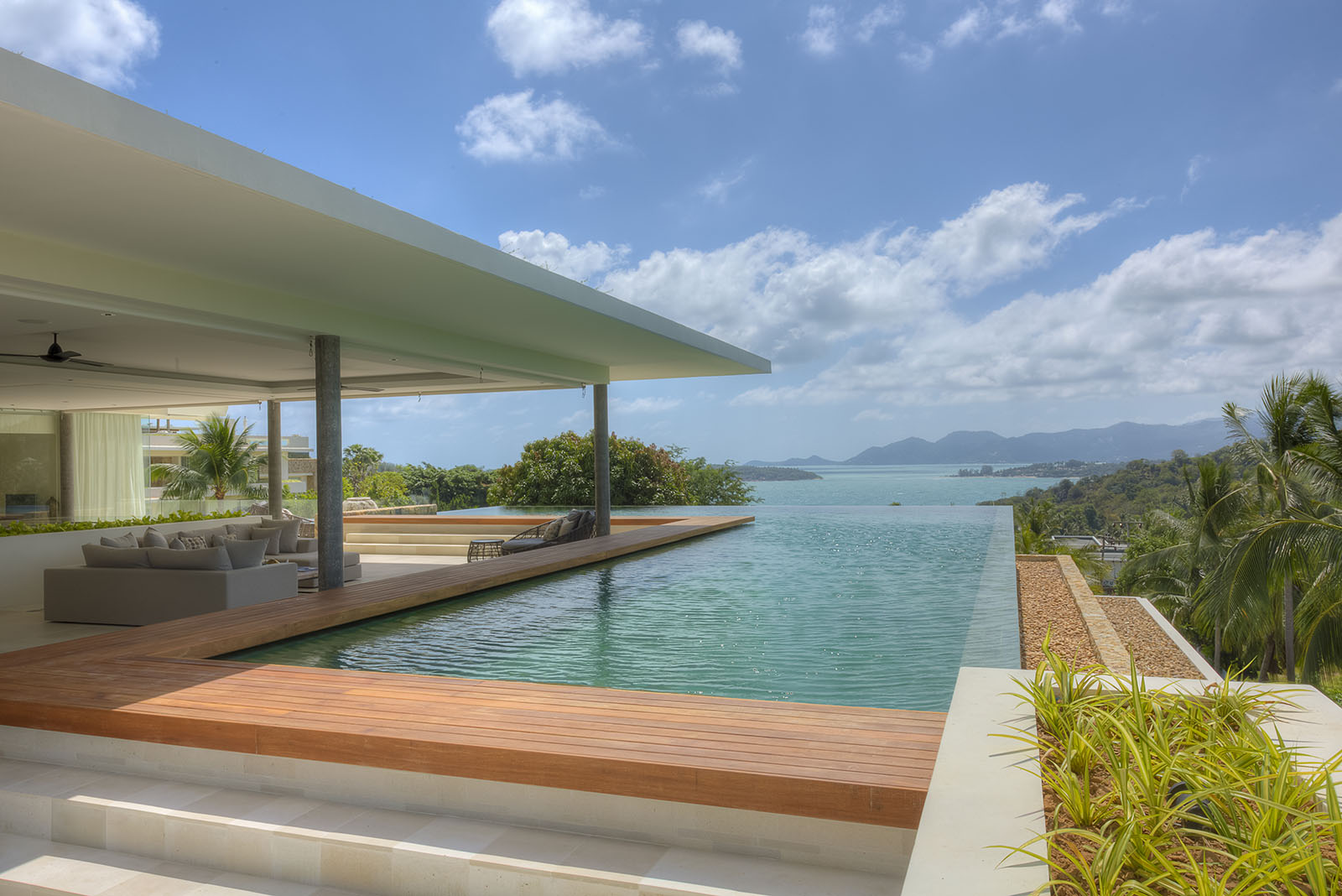 Samujana 21 - Masterpiece 6 Bedroom Pool Villa in Choeng Mon for sale