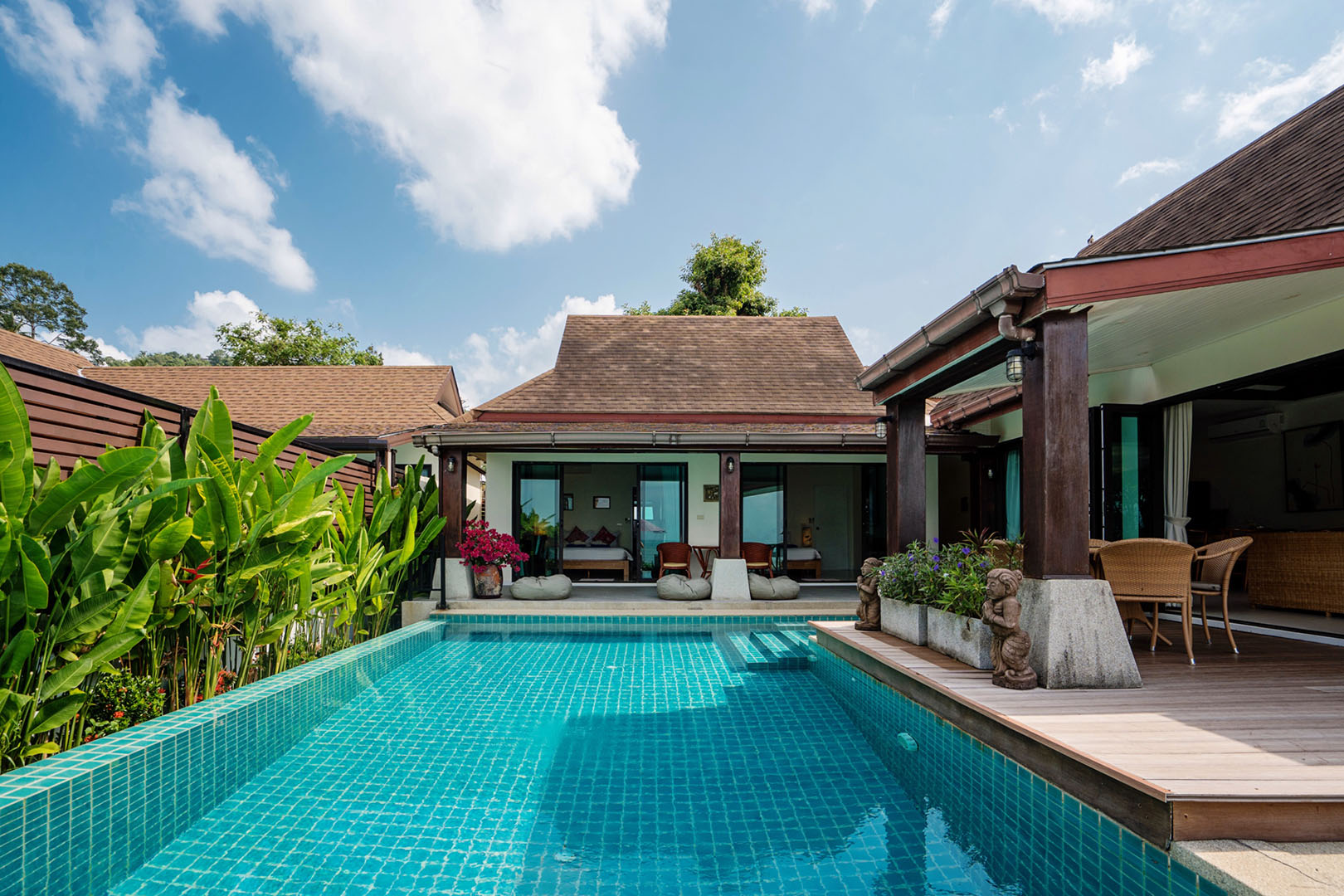 Indu Sunset – Comfortable 4 Bedroom Beachfront Pool Villa in Bang Makham for sale: Indu Sunset – Comfortable 4 Bedroom Beachfront Pool Villa in Bang Makham for sale