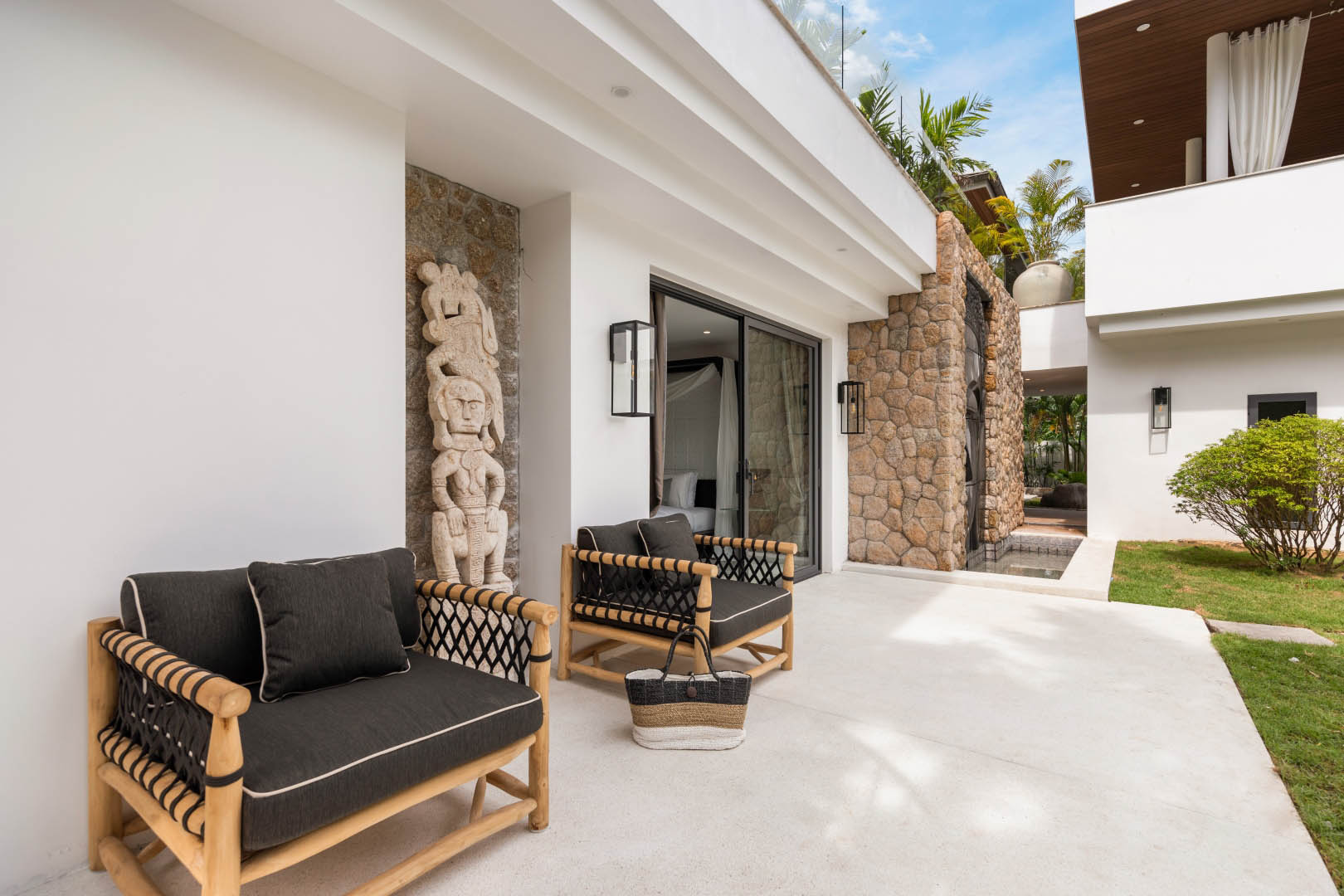 Villa Riverside – Luxury 5 Bedroom Balinese Tropical Retreat in Maenam for sale: Villa Riverside – Luxury 5 Bedroom Balinese Tropical Retreat in Maenam for sale