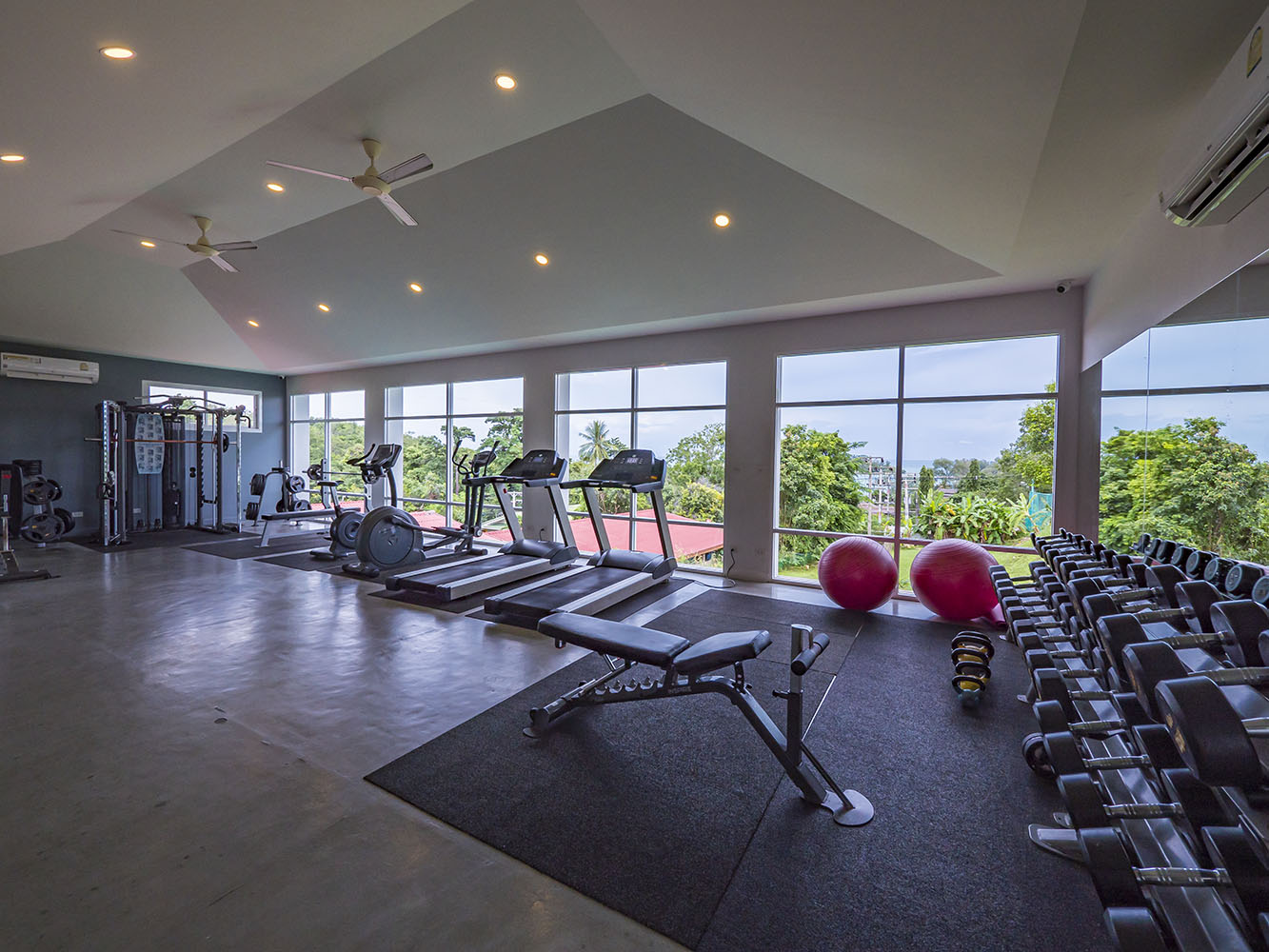 Villa Horizon 20 - Tropical 2 Bedroom Partial Seaview Pool Villa in Choengmon for sale