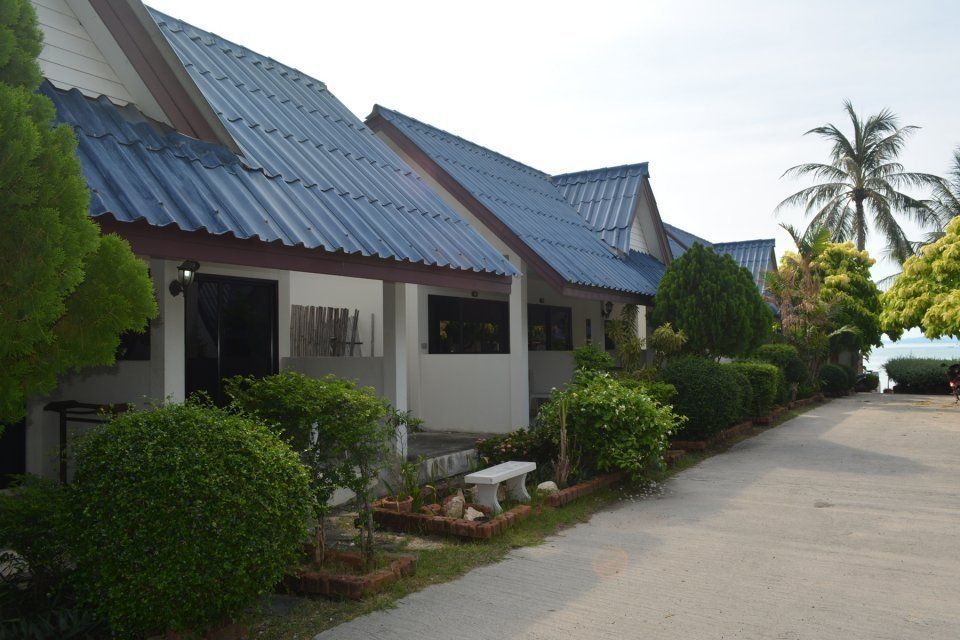 (SOLD) Prime 1584 sqm Beachfront Land in the middle of Bangrak for sale