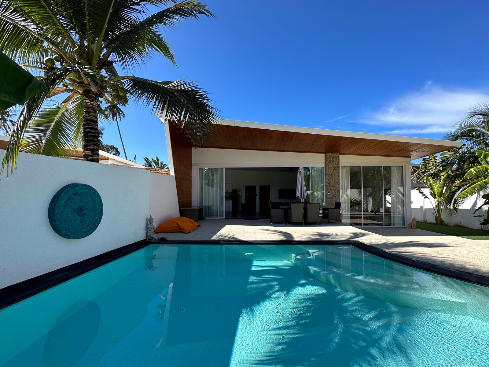 (SOLD) Comfortable 3 Bedroom Garden Pool Villa in Bophut for sale