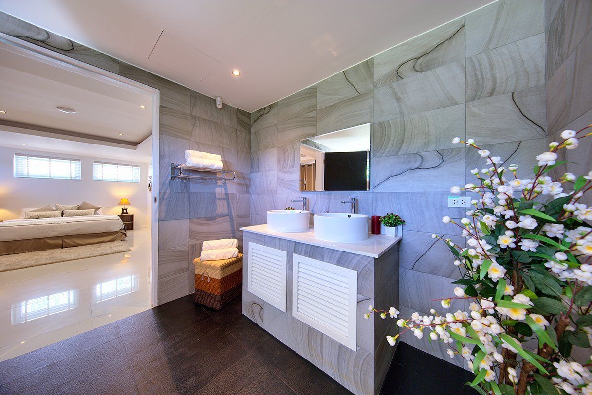 (SOLD) Villa White Lotus - Luxury 7 bedroom Seaview Villa in Maenam for sale