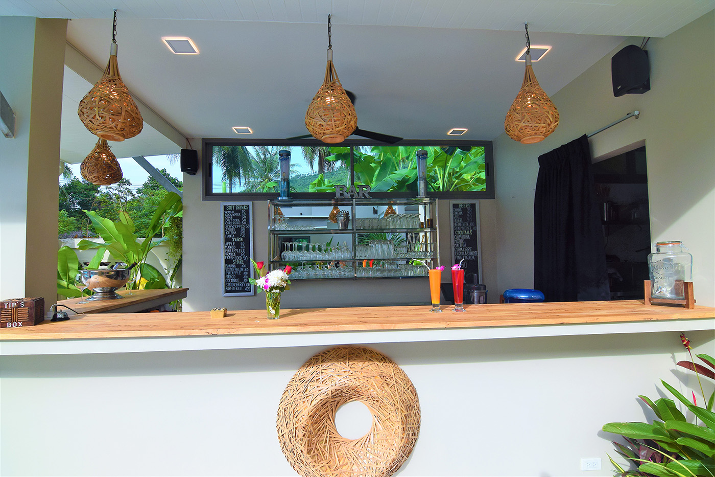 Charismatic 11-Room Resort for sale in Lamai, Koh Samui