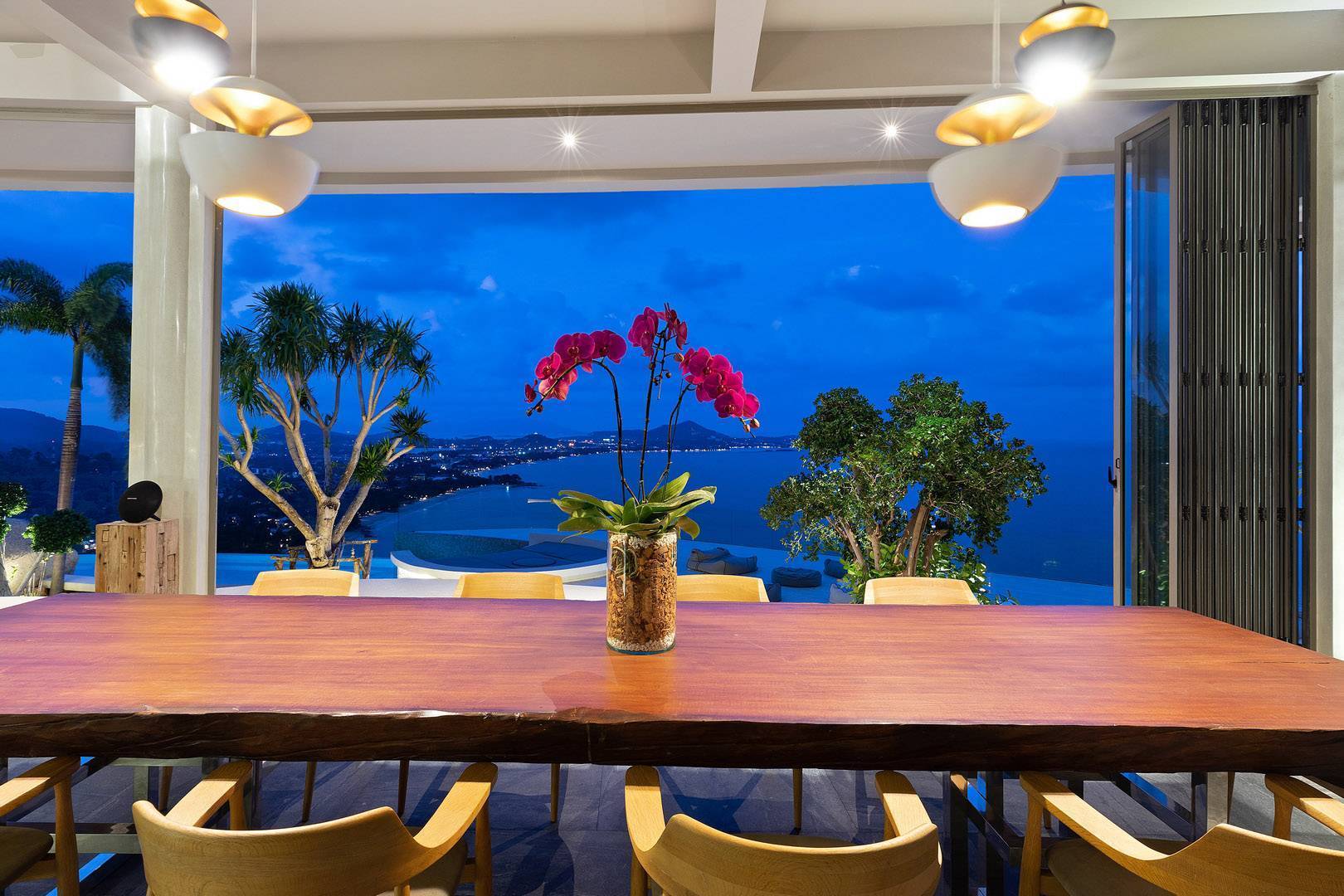 Villa Amaze – The Most Iconic Seaview Villa in Chaweng Noi for sale