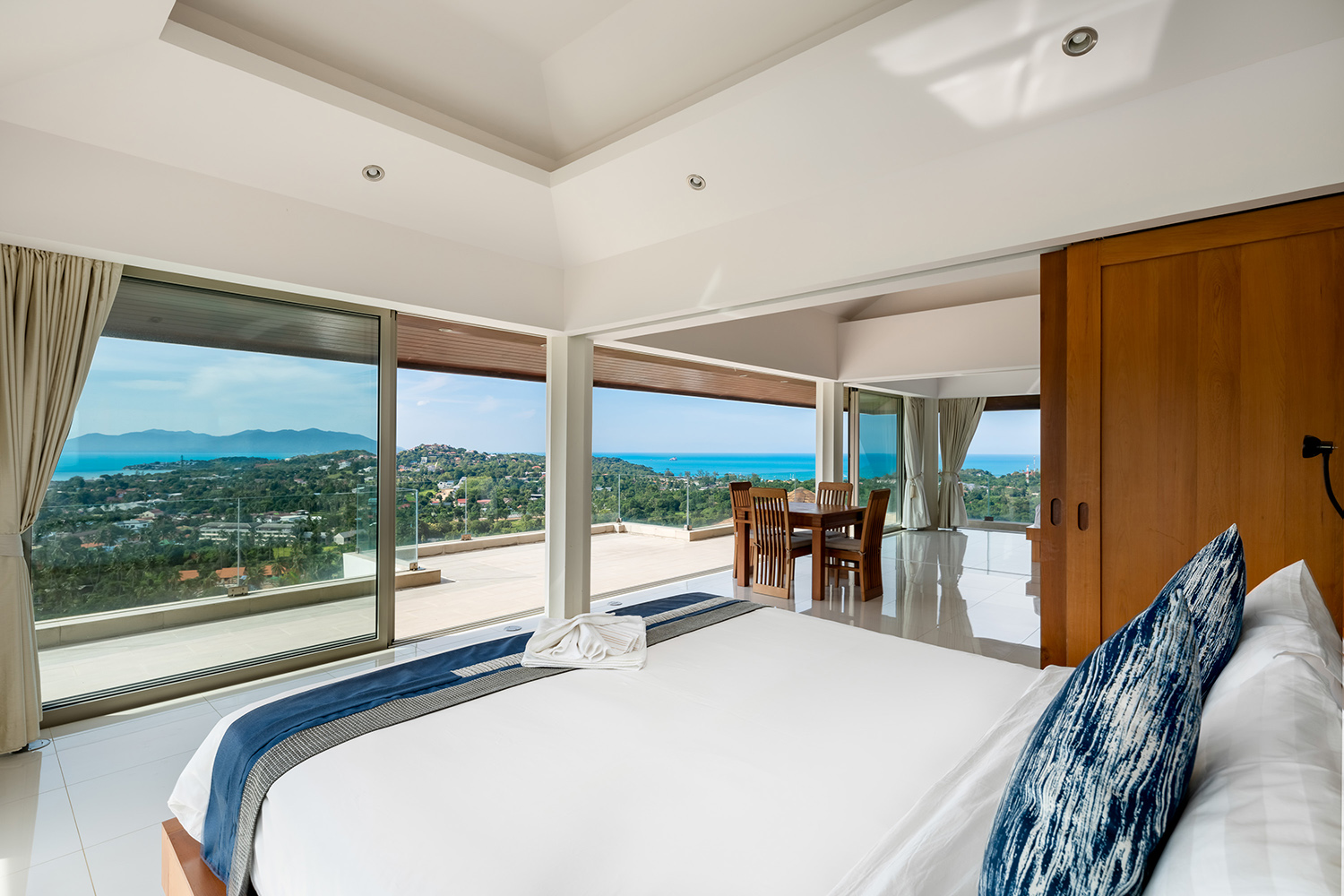 (PRICE REDUCED!) Narai Kiri Villa – Spacious 5 Bedroom Seaview Pool Villa in Plai Laem for sale