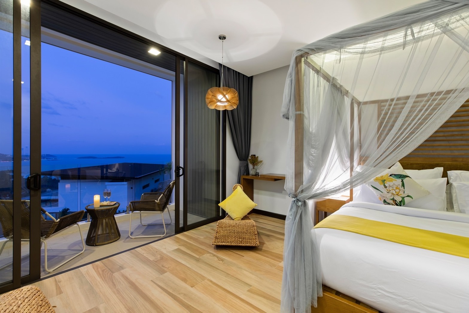 Verano Residence – 3 Bedroom Seaview Pool Villa in Chaweng Noi for sale