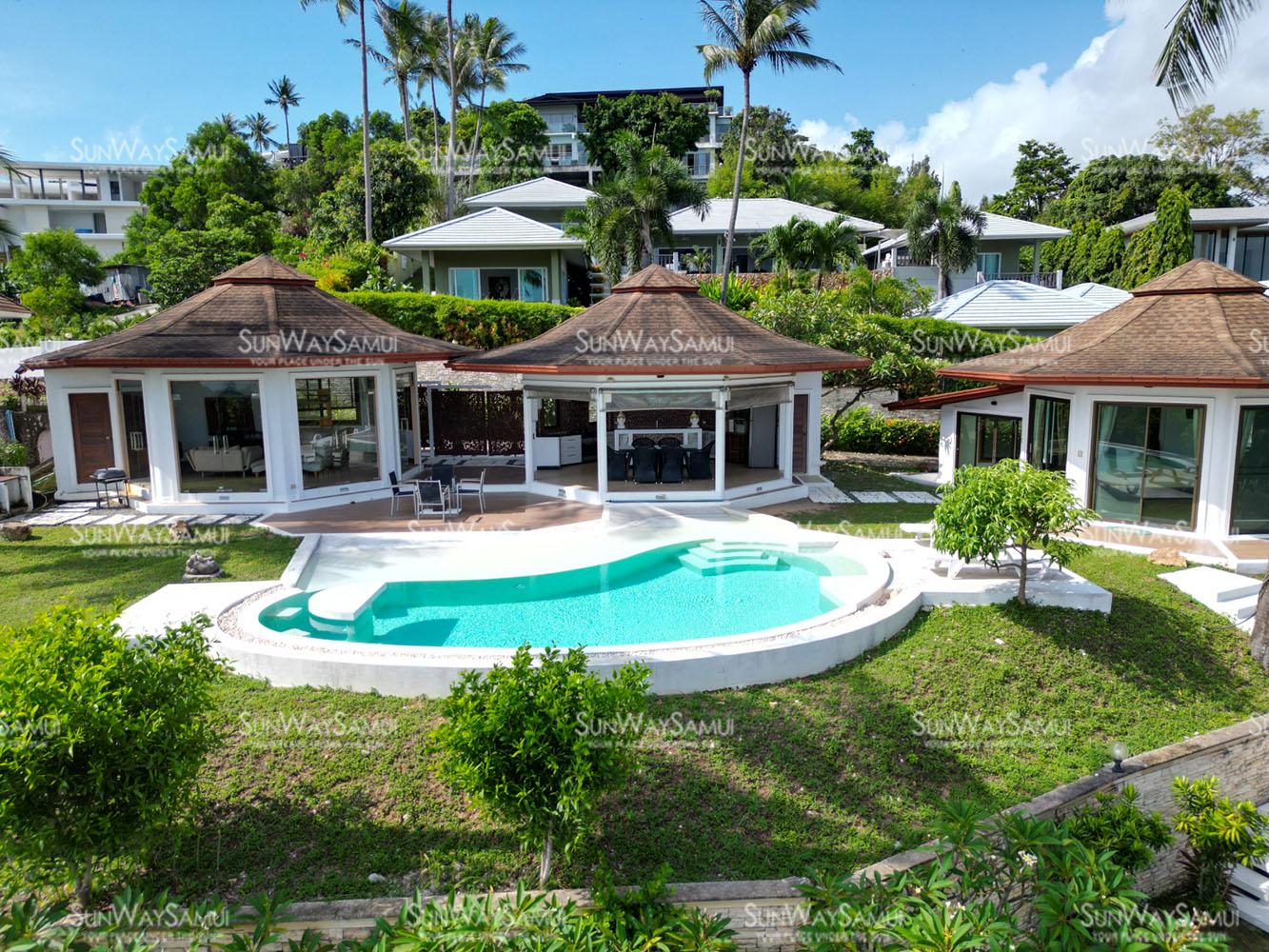 Villa Bali – 4 Bedroom Seaview Villa with Dual Pool in Bangrak for sale