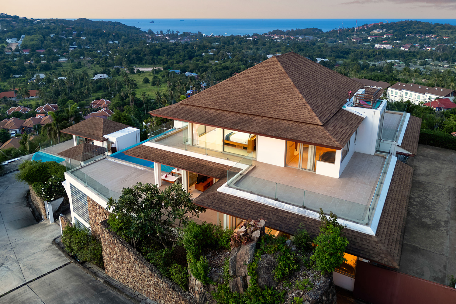 (PRICE REDUCED!) Narai Kiri Villa – Spacious 5 Bedroom Seaview Pool Villa in Plai Laem for sale
