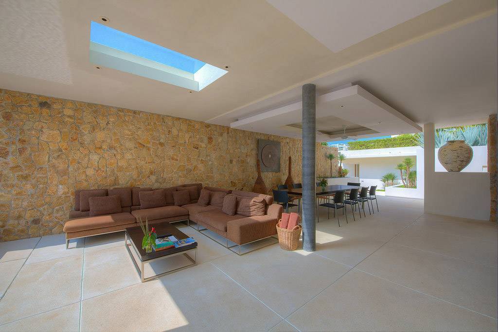 Luxury 3 Bedroom Pool Villa in Samujana for sale