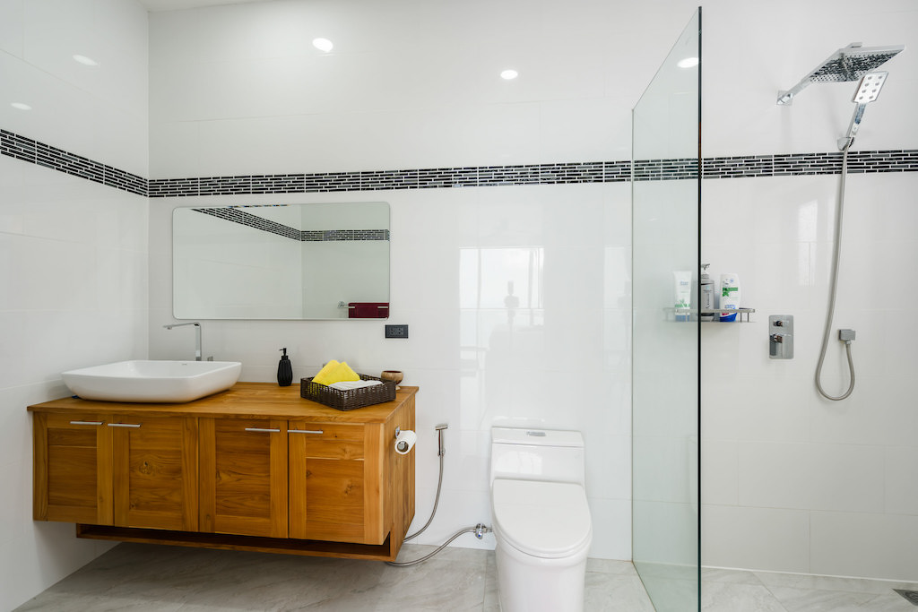 Majestic 4 Bedroom Seaview Pool Villa in Chaweng Noi for Sale