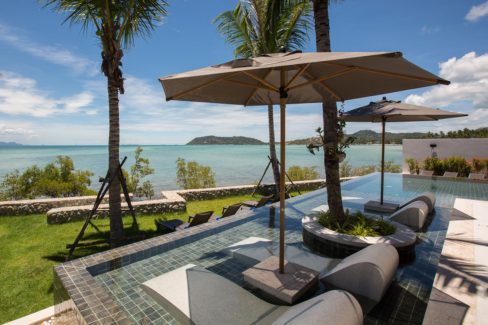 Villa Sea Renity - Ultra-Luxury 7 Bedroom Beachfront Villa in Laem Sor for Sale