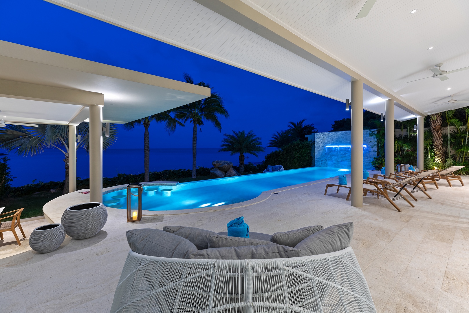 Villa Blue Amber – Exclusive 4-Bedroom Waterfront Pool Villa in Samrong Bay for Rent