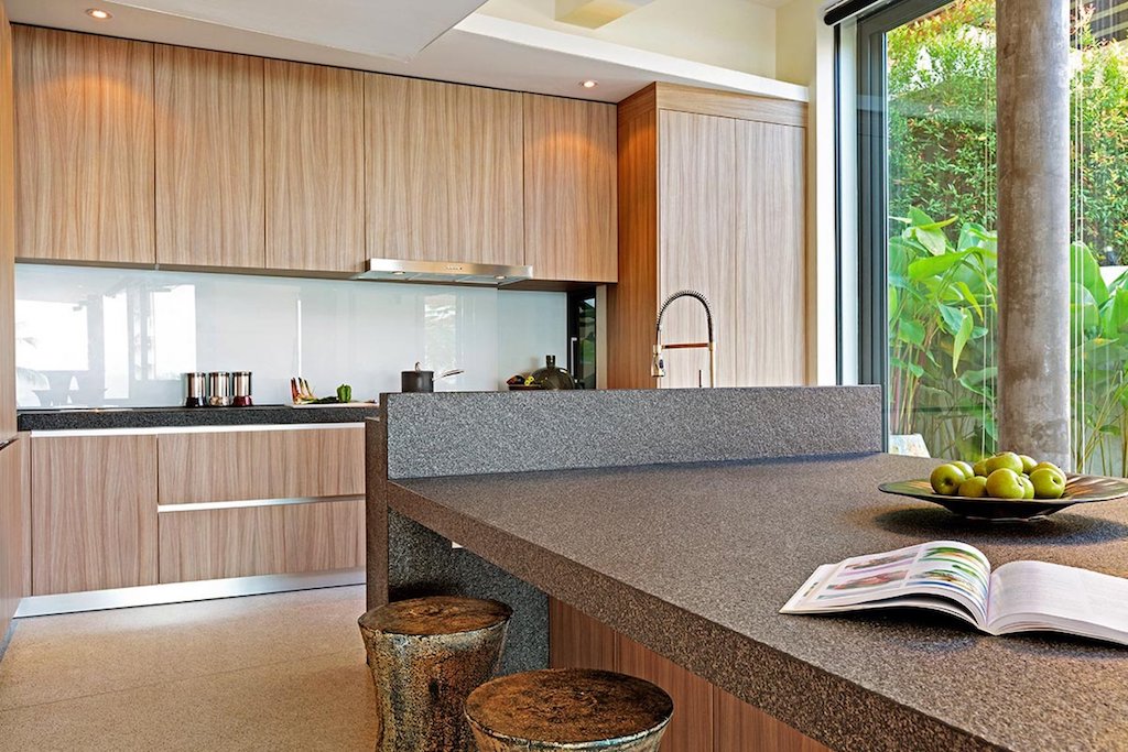 L2 Residence – Lavish 4 Bedroom Seaview Pool Villa in Laem Set for Sale