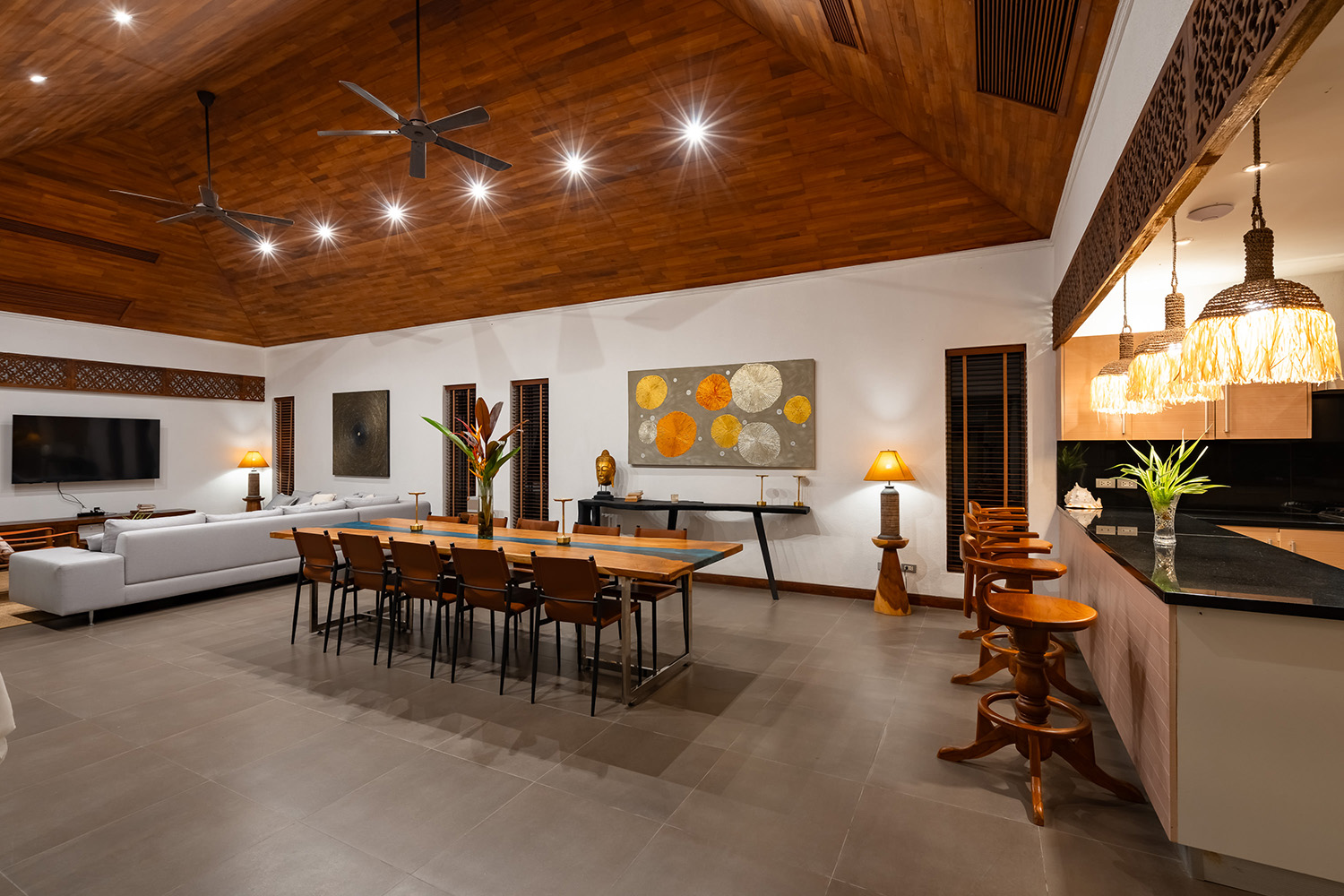 Baan Faa Sai – Renovated 5 Bedroom Seaview Pool Villa in Bangpor for Sale