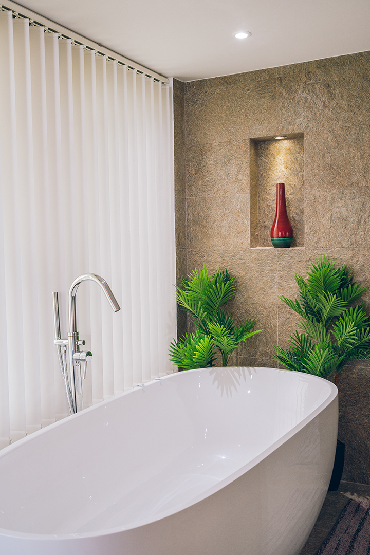 The Peak – Cliffside 5 Bedroom 6 Bathroom Seaview Villa in Bangpor for sale