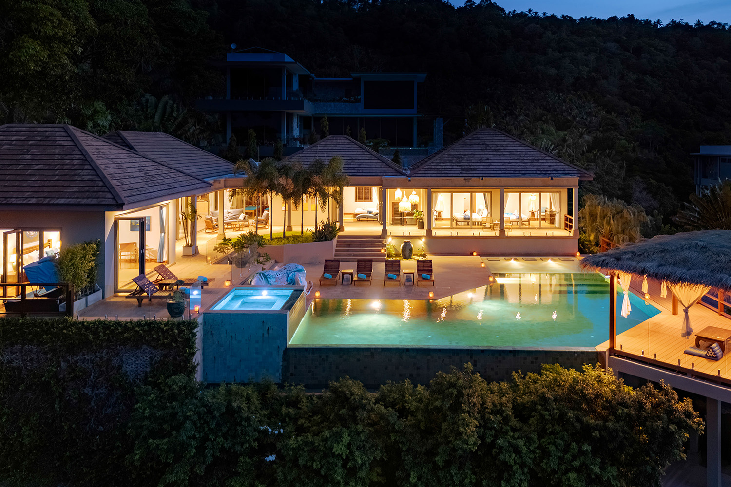 Baan Faa Sai – Renovated 5 Bedroom Seaview Pool Villa in Bangpor for Sale