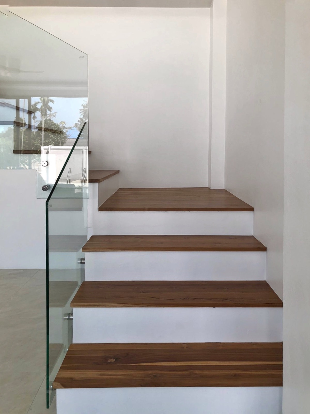 Coco Tropical Plalarn - Beach-Access Modern 3 Bedroom Garden Pool Villa in Maenam for Sale