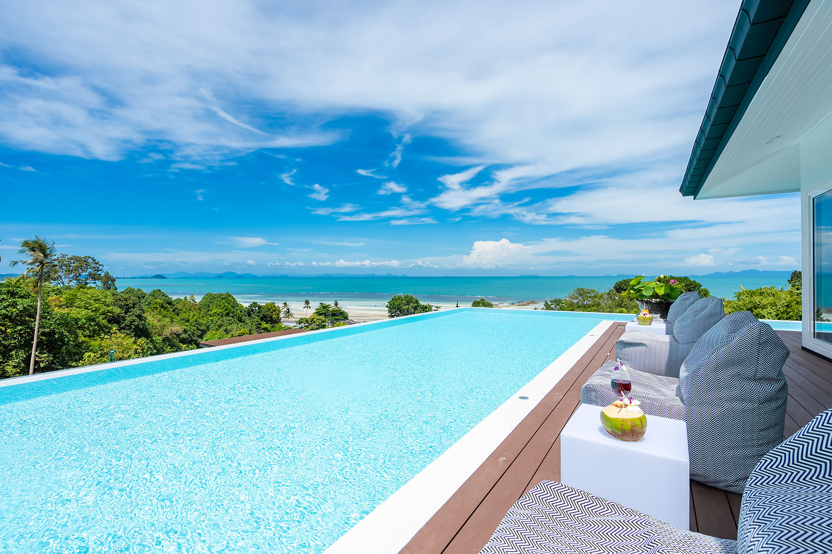 Substantial 9 Bedroom Seaview Pool Villa in Bang Makham for sale