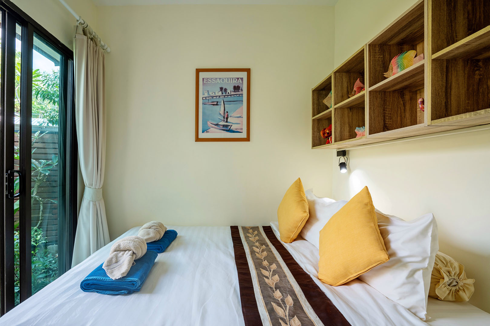 Indu Sunset – Comfortable 4 Bedroom Beachfront Pool Villa in Bang Makham for sale: Indu Sunset – Comfortable 4 Bedroom Beachfront Pool Villa in Bang Makham for sale
