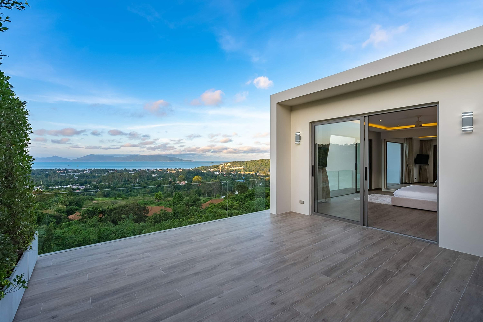 Sophisticated 3+1 Bedroom Seaview Pool Villa in Bophut for Sale