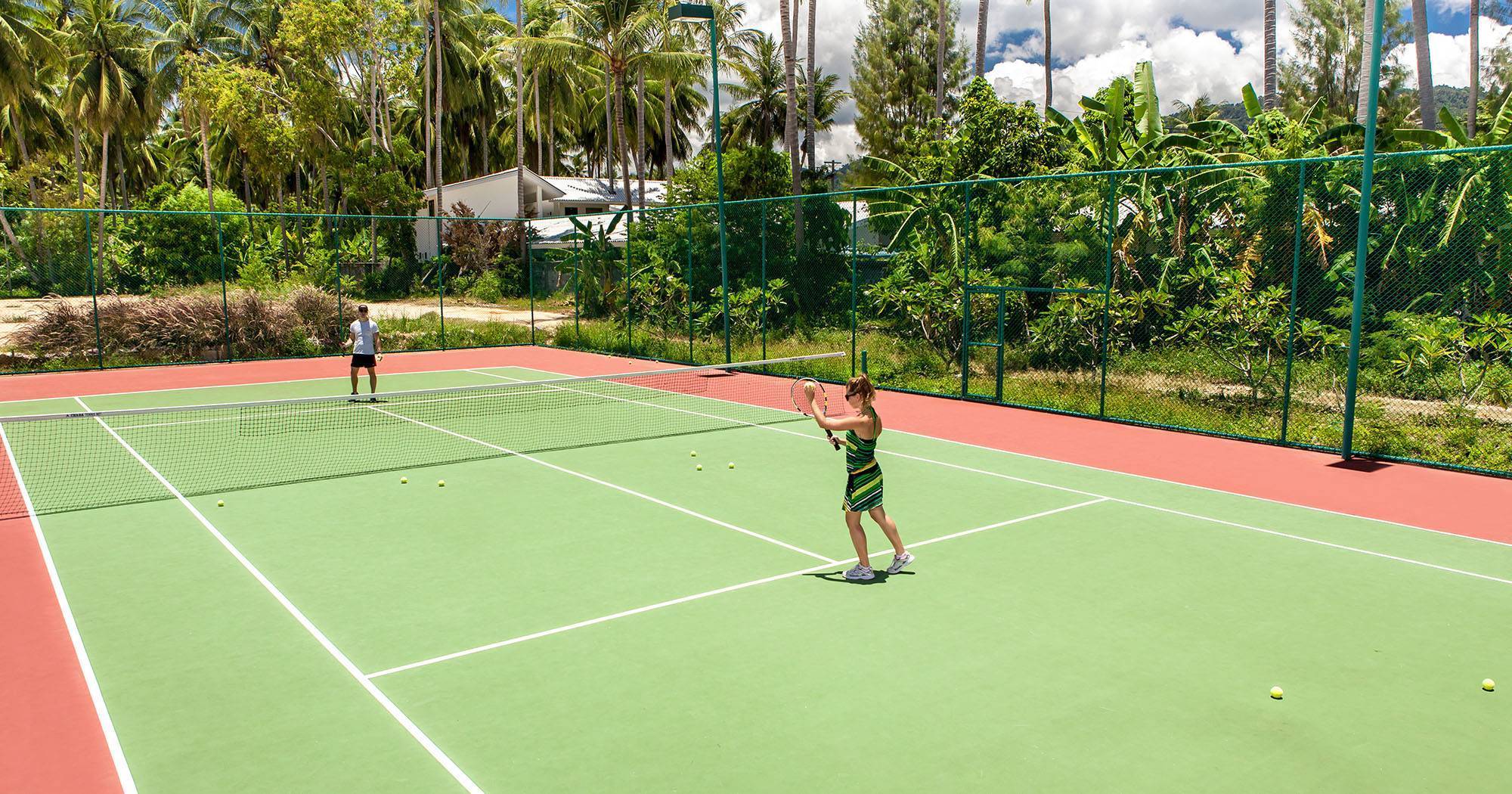 (SOLD) Tropical 4-bedroom beachside villa for sale in Hua Thanon