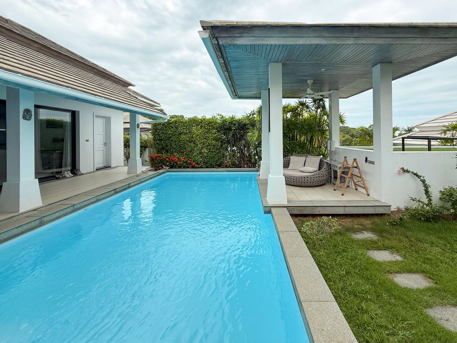 Villa Cannes - 2 Bedroom Garden Pool Villa in Horizon Villas for sale: 2 bedroom Villa Cannes for sale, parking