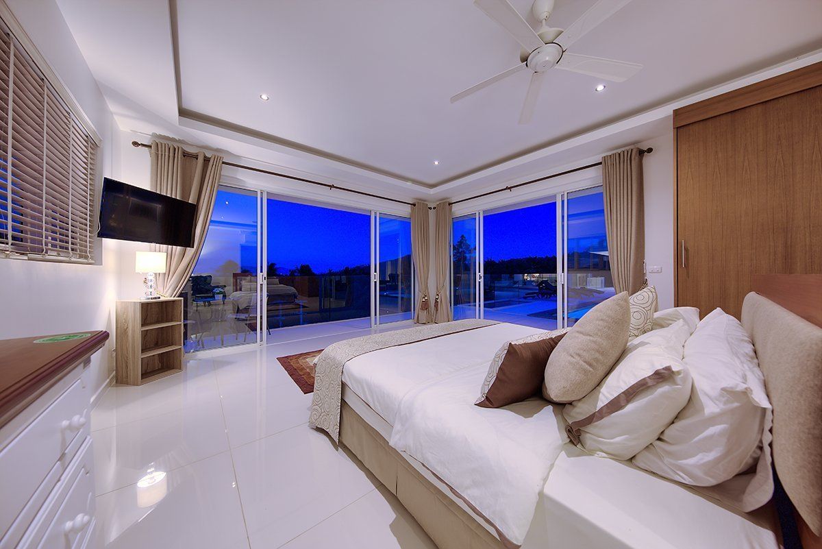 (SOLD) Villa White Lotus - Luxury 7 bedroom Seaview Villa in Maenam for sale
