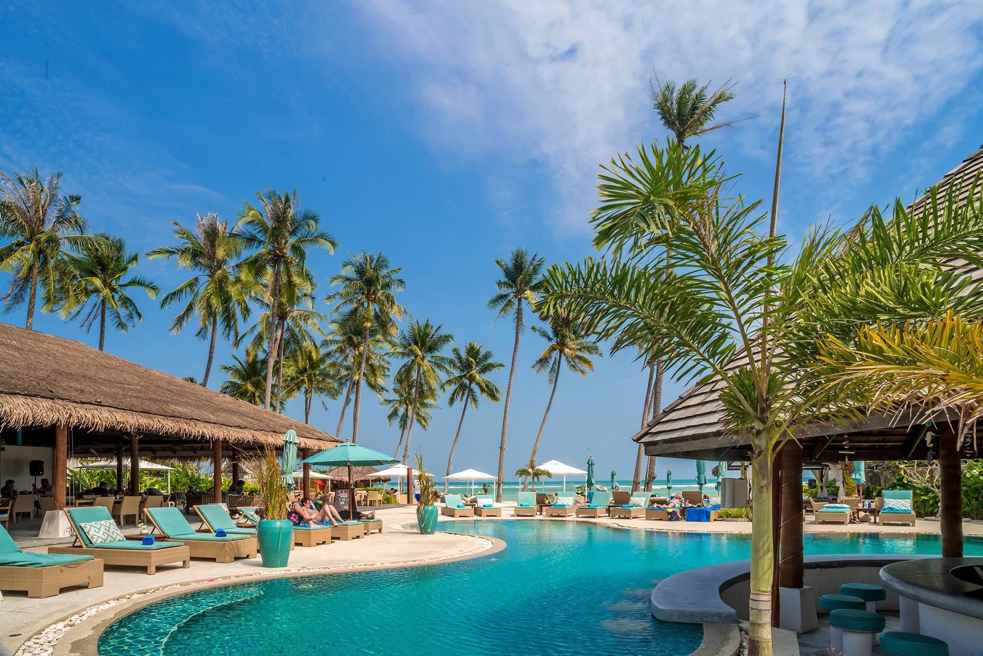 (SOLD) Tropical 4-bedroom beachside villa for sale in Hua Thanon