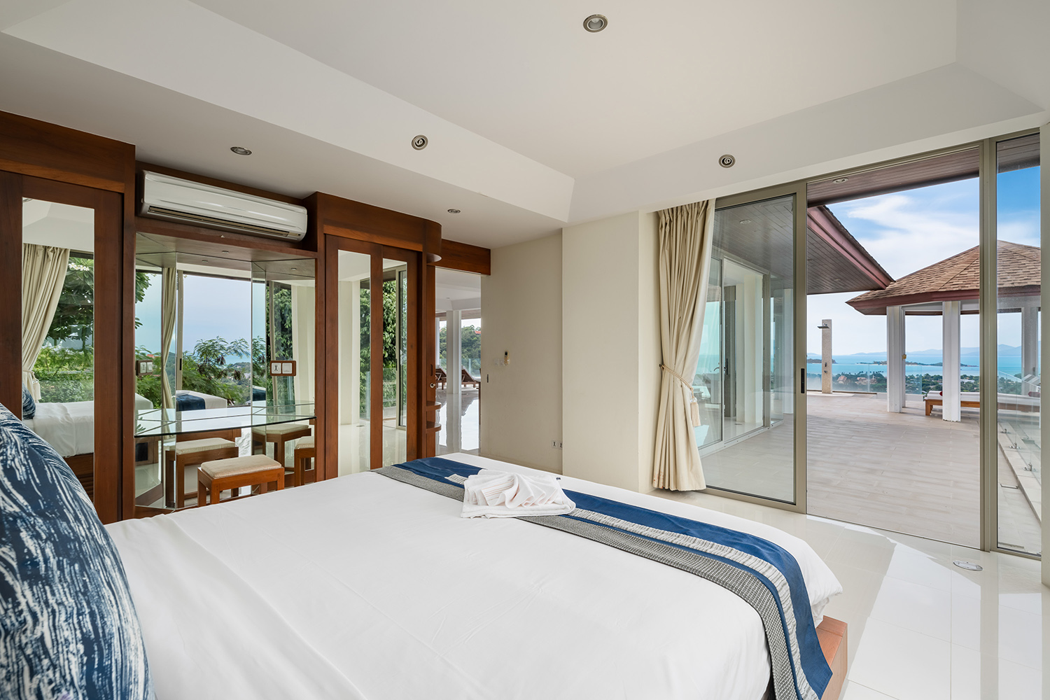 (PRICE REDUCED!) Narai Kiri Villa – Spacious 5 Bedroom Seaview Pool Villa in Plai Laem for sale
