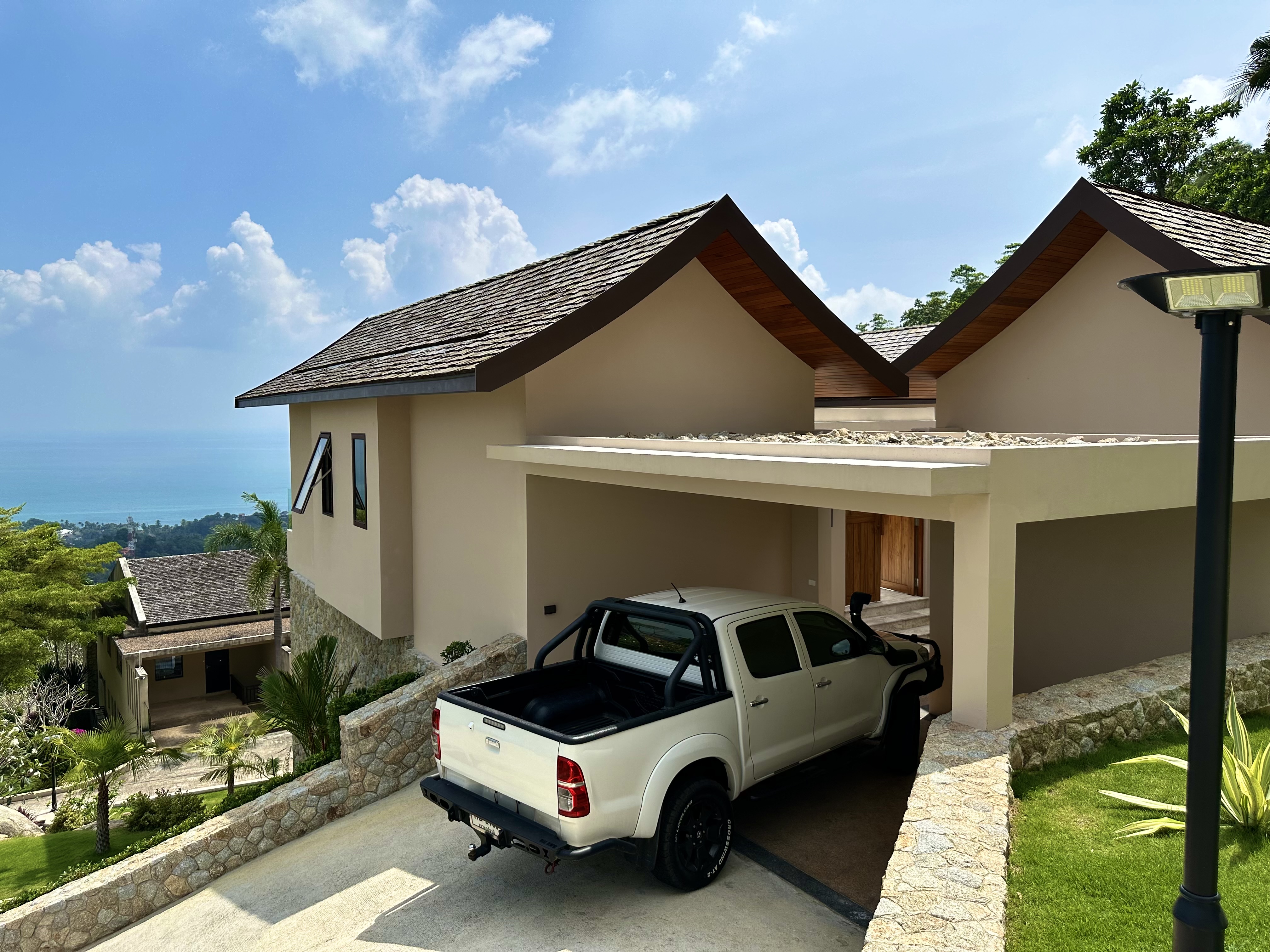 (SOLD) Villa Tujuh - Traditional Tropical 3 Bedroom Seaview Pool Villa in Chaweng Noi For Sale