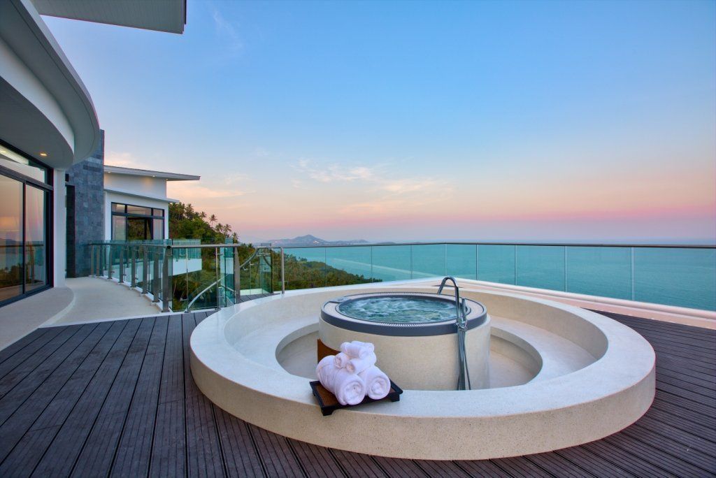 Villa Seawadee – Modern 4 Bedroom Seaview Pool Villa in Chaweng Noi for sale