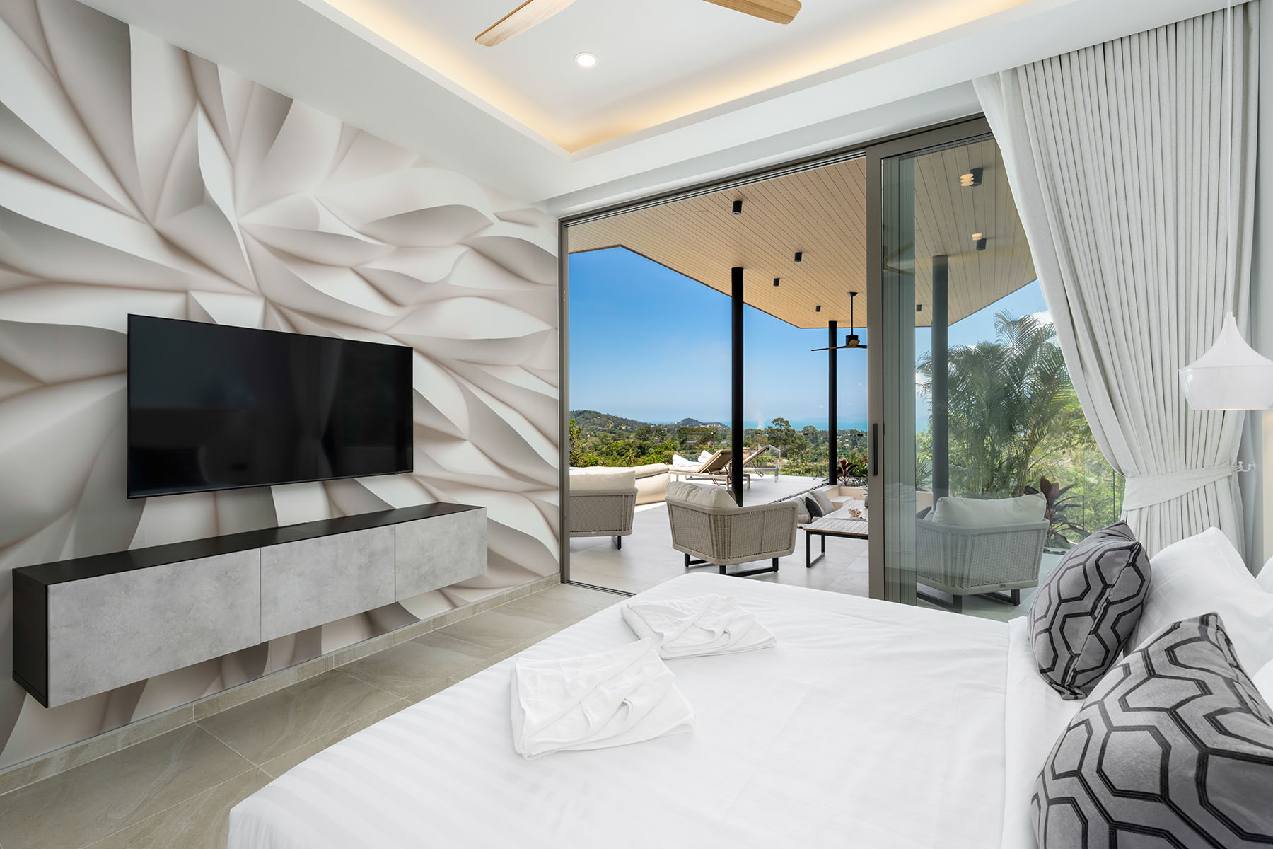 (SOLD) Villa Kelapa – Exquisite 4 Bedroom Seaview Pool Villa in Bophut for sale