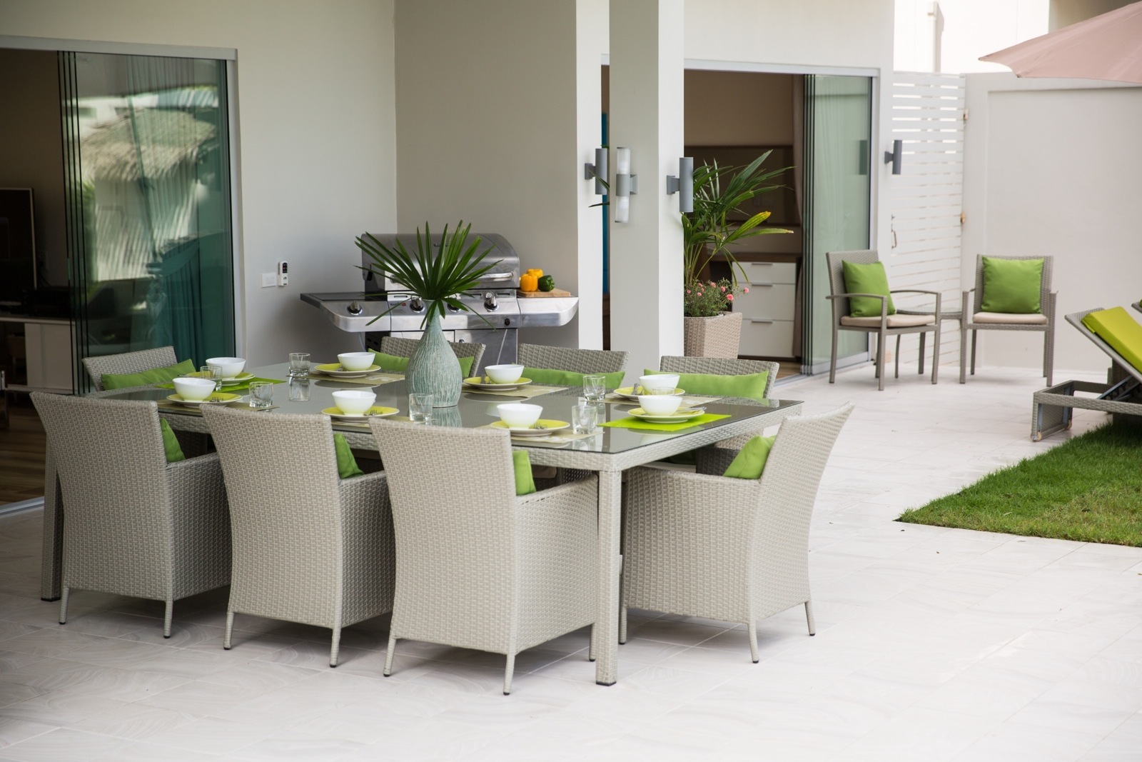 Villa Mojito – Beachside 5 Bedroom Pool Villa in Ban Tai for sale