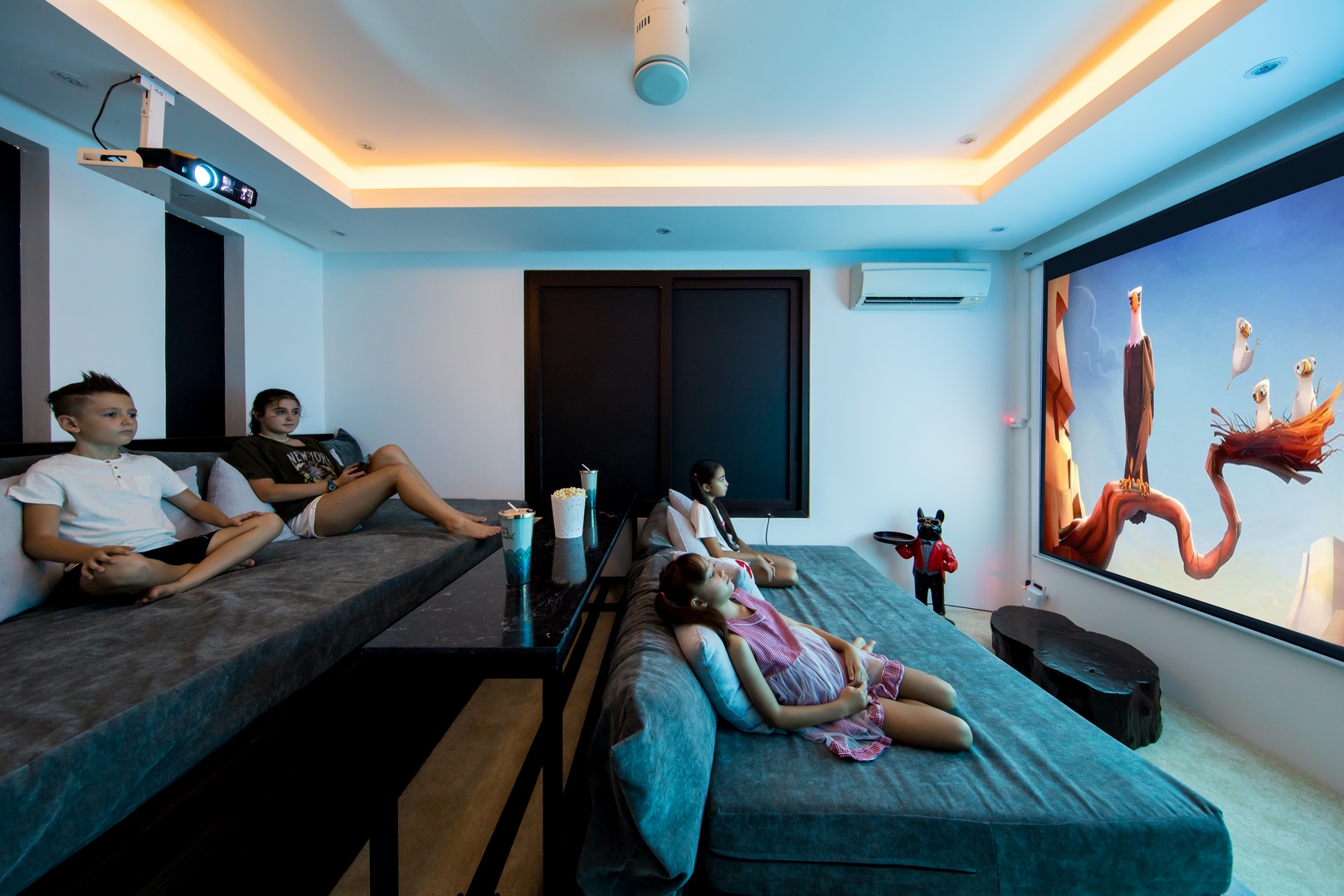 Villa Turquoise – Luxury 4 Bedroom Seaview Villa in North Chaweng for sale