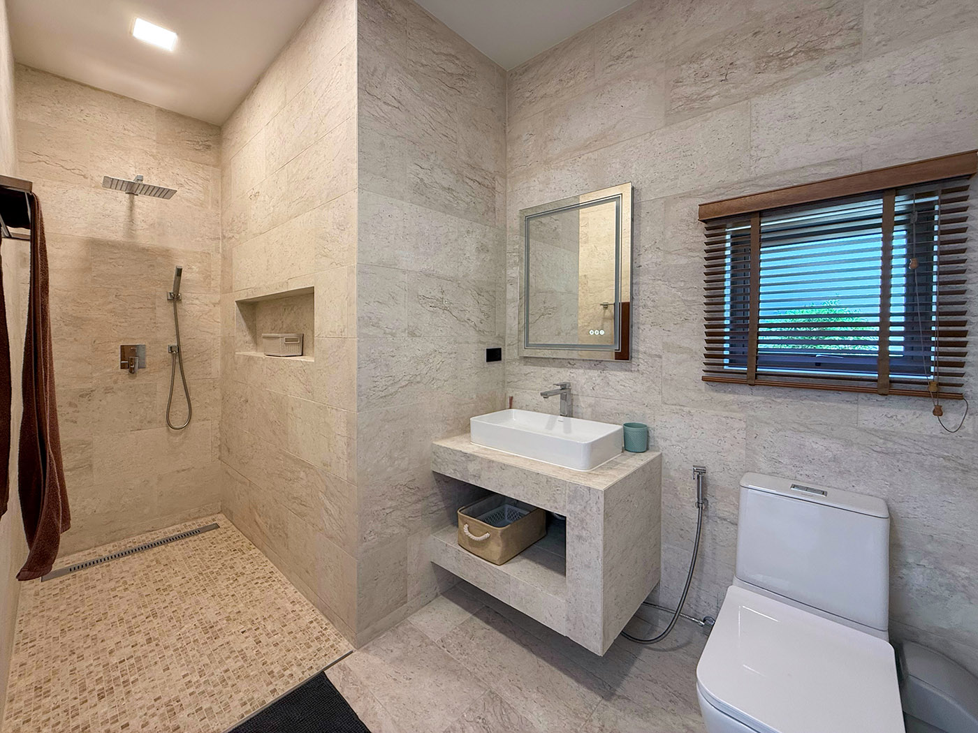 Villa Acacia  - Premium 5 Bedroom Mountain View Pool Villa + 2 Development Plots in Lamai for Sale