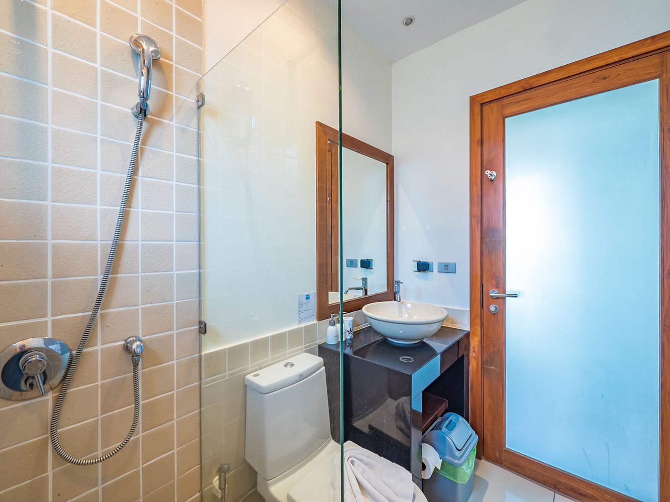 Villa Horizon 20 - Tropical 2 Bedroom Partial Seaview Pool Villa in Choengmon for sale