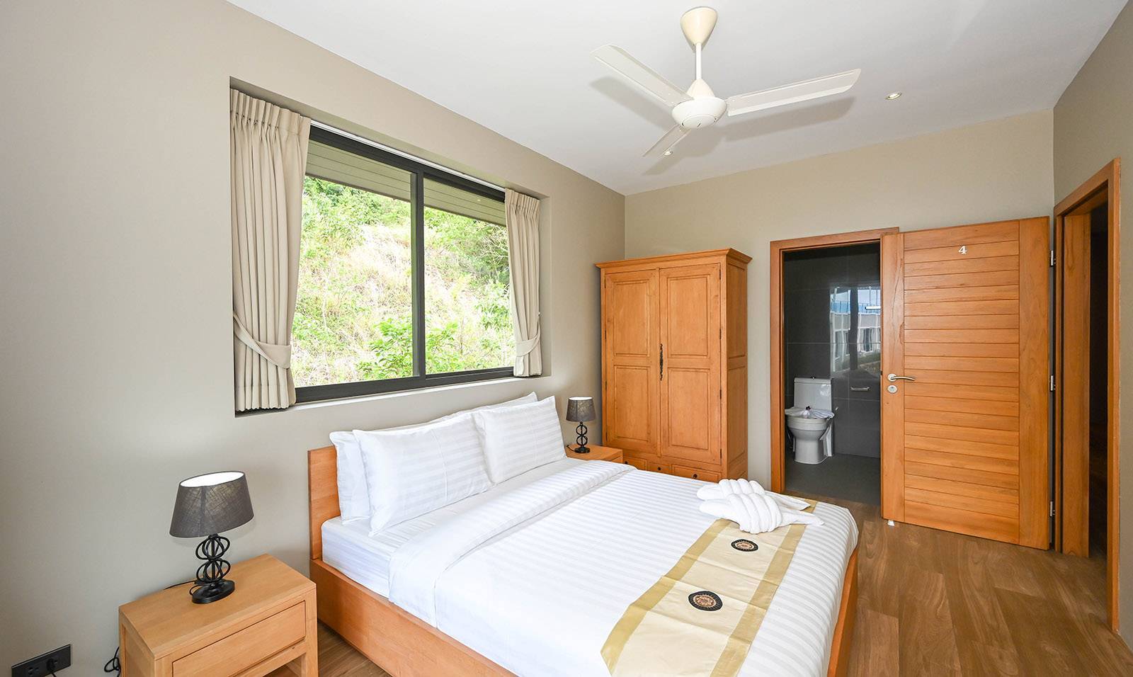 Villa Kelly – Luxury 6 Bedroom Seaview Pool Villa in Plai Laem for sale 