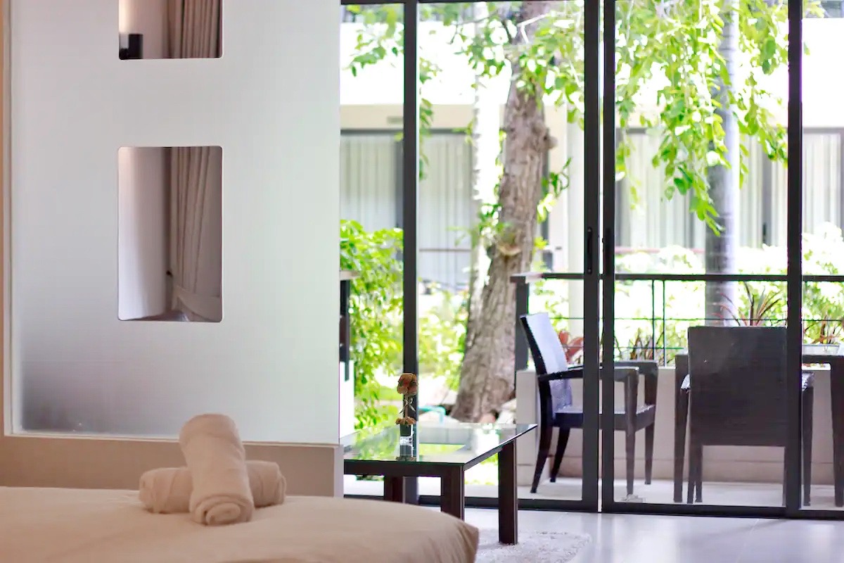 (SOLD) Emerald Condominium – Studio Unit Beachside Condo in Plai Laem for sale