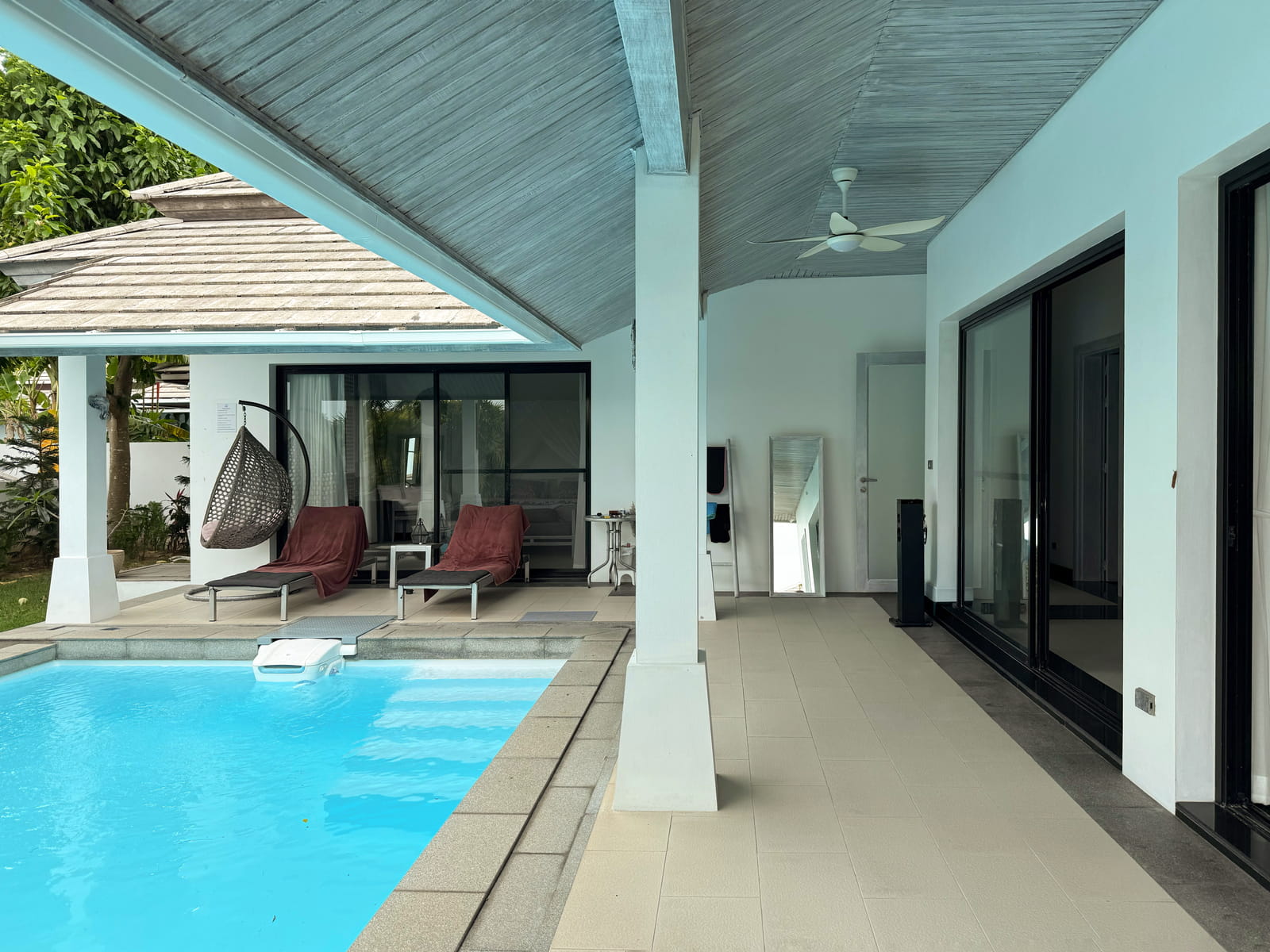 Villa Cannes - 2 Bedroom Garden Pool Villa in Horizon Villas for sale: 2 bedroom Villa Cannes for sale, parking