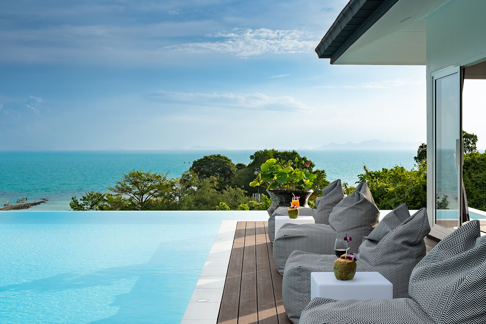 Substantial 9 Bedroom Seaview Pool Villa in Bang Makham for sale