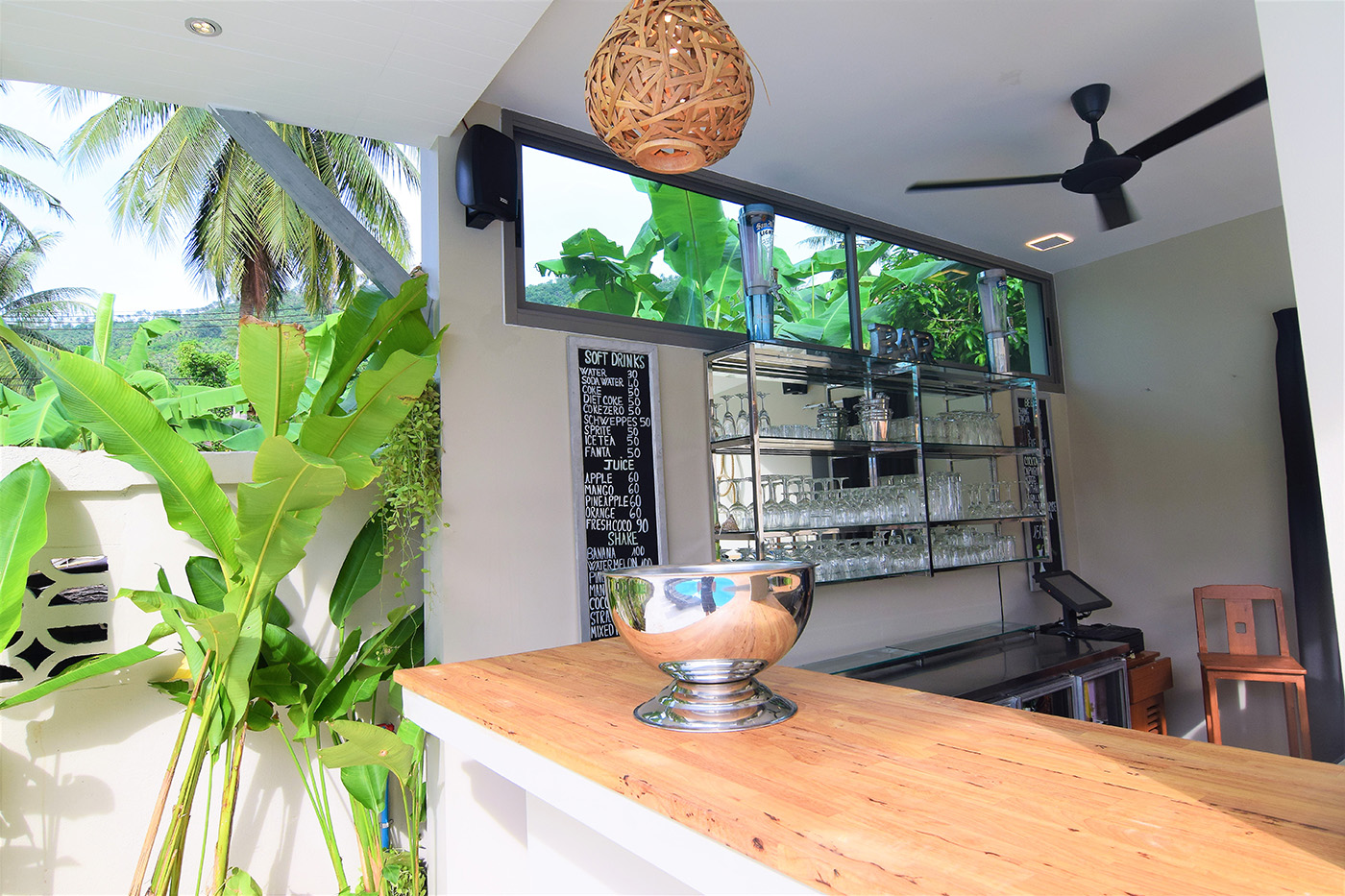 Charismatic 11-Room Resort for sale in Lamai, Koh Samui
