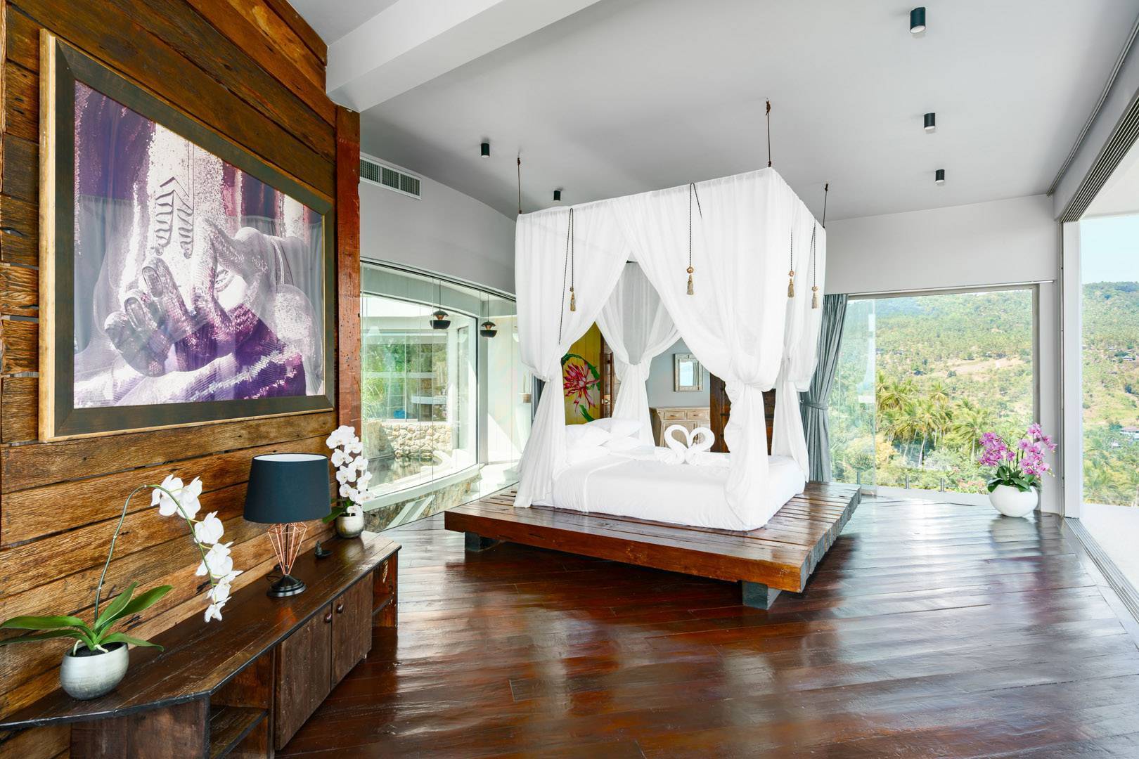 Villa Amaze – The Most Iconic Seaview Villa in Chaweng Noi for sale