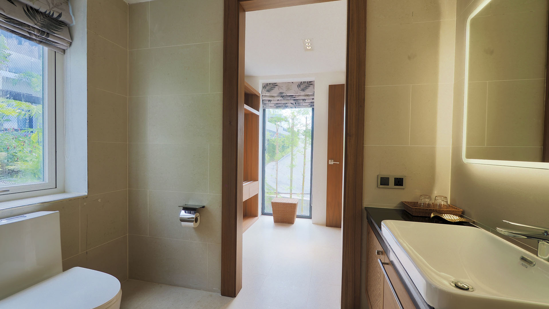 (PRICE REDUCED!) Darika Residence A3 - Deluxe 4 Bedroom Seaview Pool Villa in Bang Por for sale