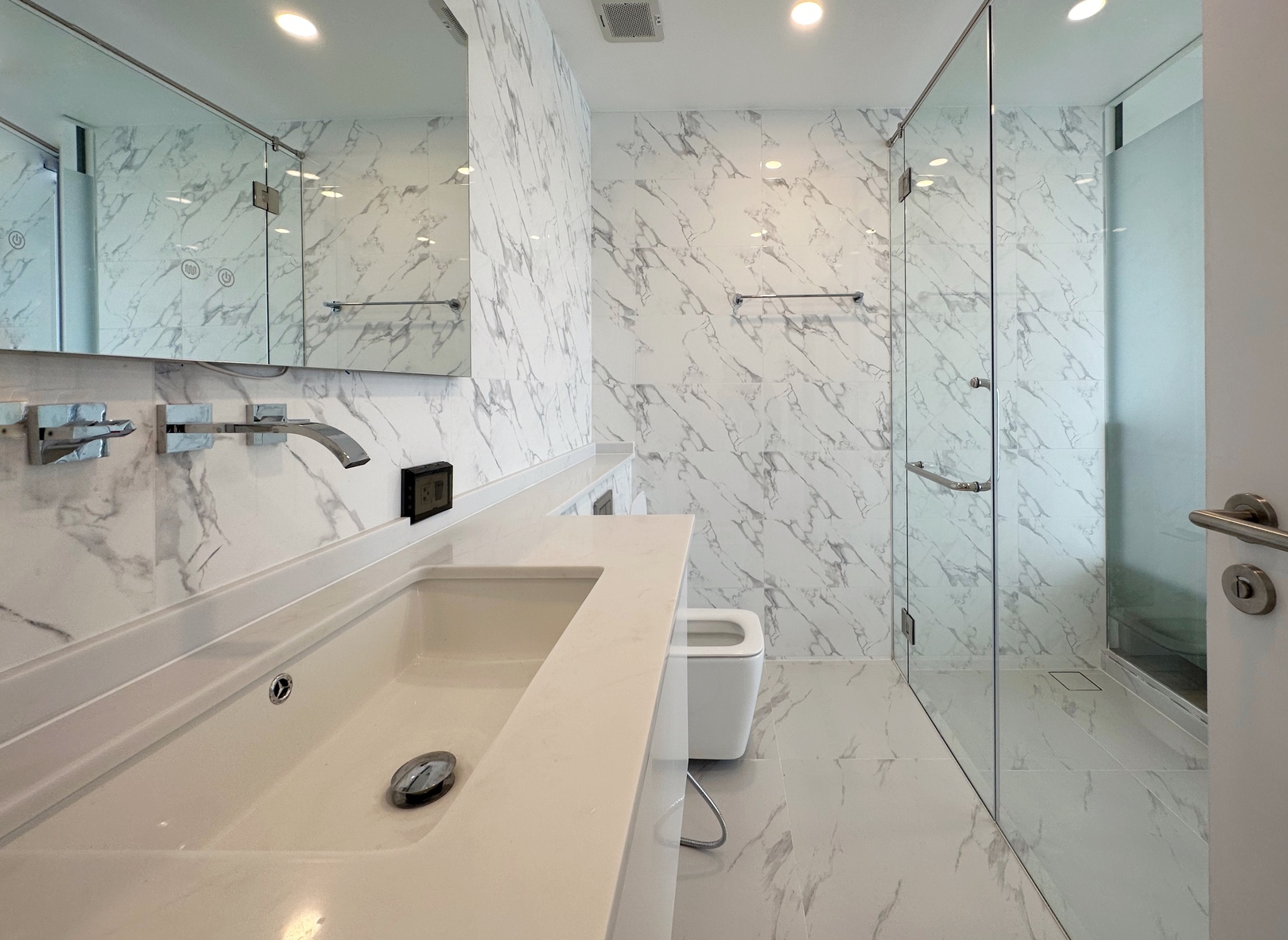 (SOLD) Urbane 3 Bedroom Semi-detached Seaview Pool Villa in Chaweng Noi for sale